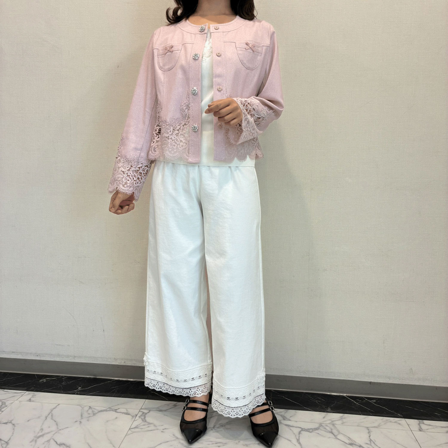 【4月下旬入荷予定】Super Beauty 裾レース＆花モチーフ付麻混ワイドパンツ - 画像8