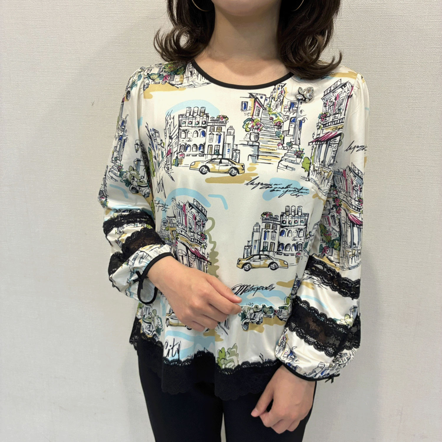 Super Beauty 街並み風景プリントパフスリーブカットソー