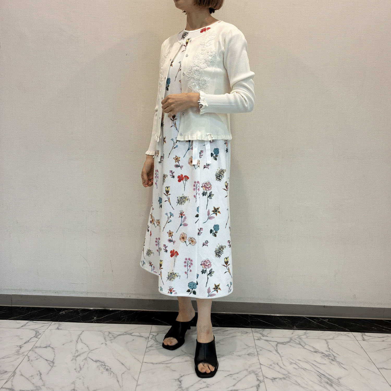 【Insta Live】Super Beauty マルチカラーフラワープリントフレンチスリーブワンピース - 画像7