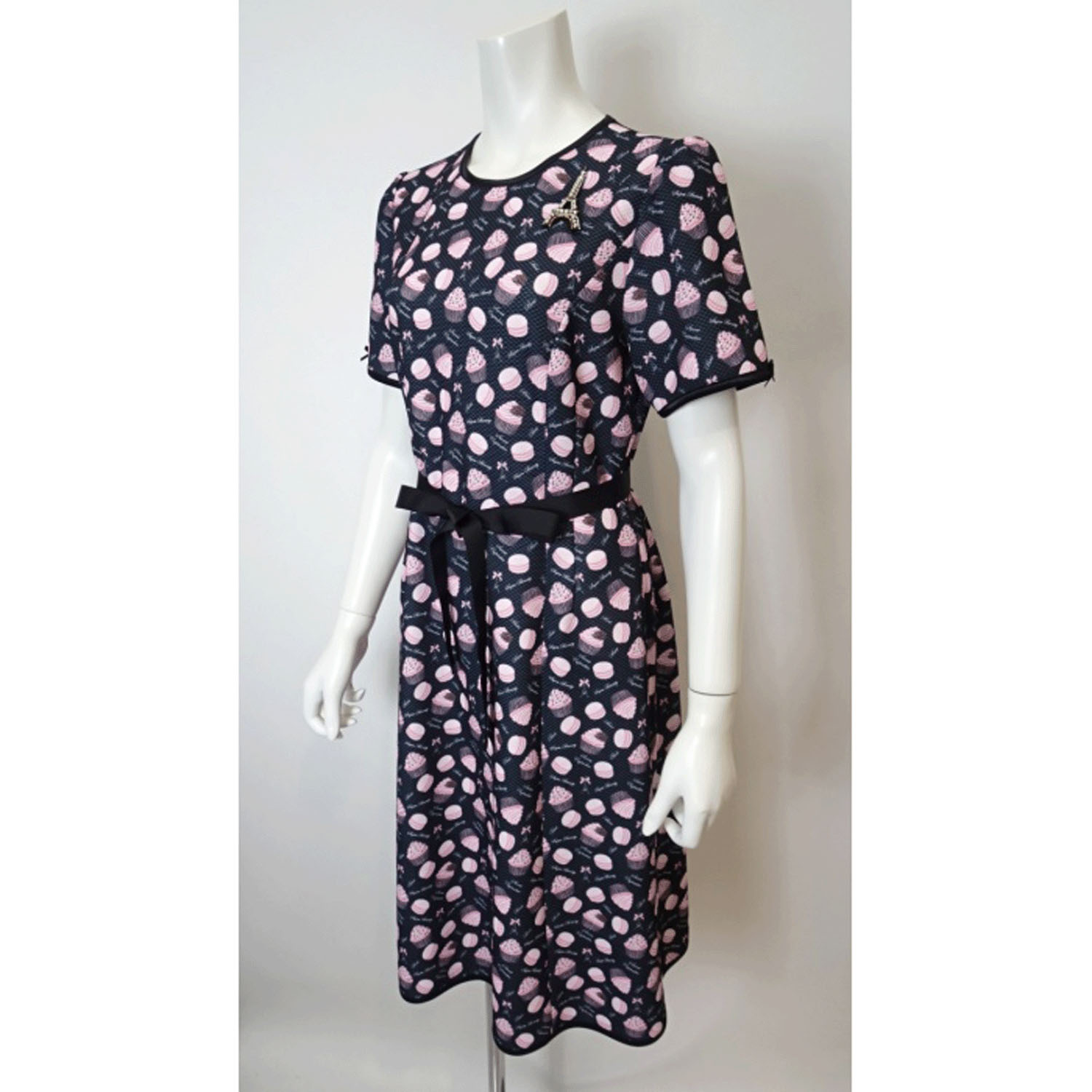 【Insta Live】Super Beauty エッフェル塔モチーフ付スイーツ柄プリント半袖ワンピース - 画像24