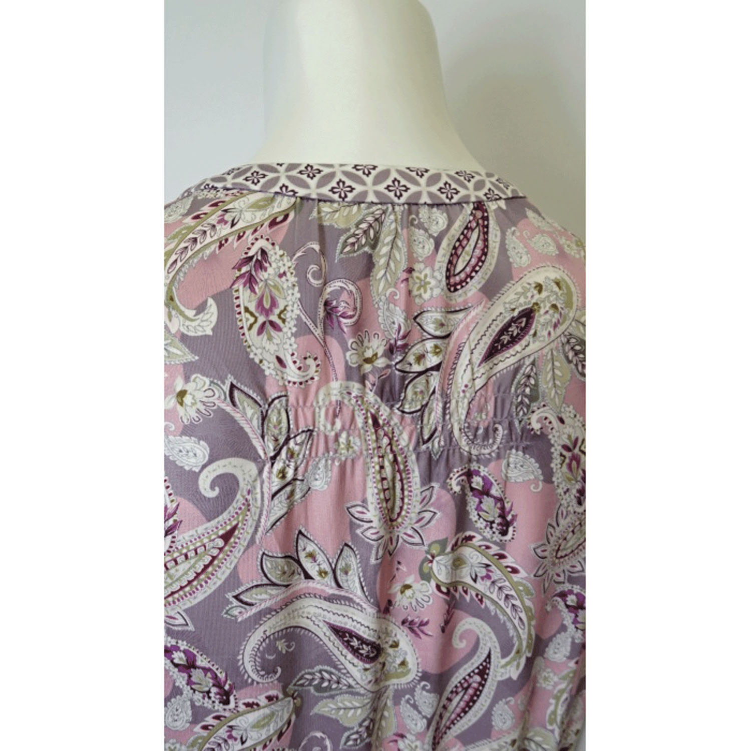 【4月下旬入荷予定】Super Beauty 胸元レース×スリット入りペイズリー柄切替ワンピース - 画像11