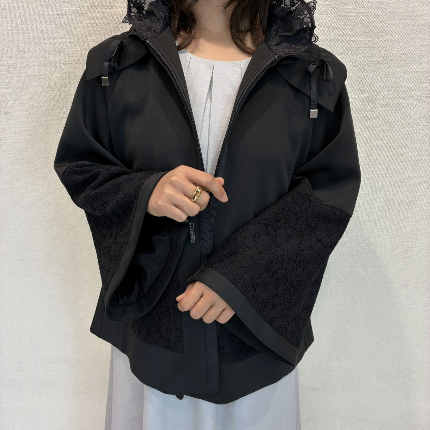 【Insta Live】Super Beauty 袖フレアデザインジップアップジャケット - 画像4