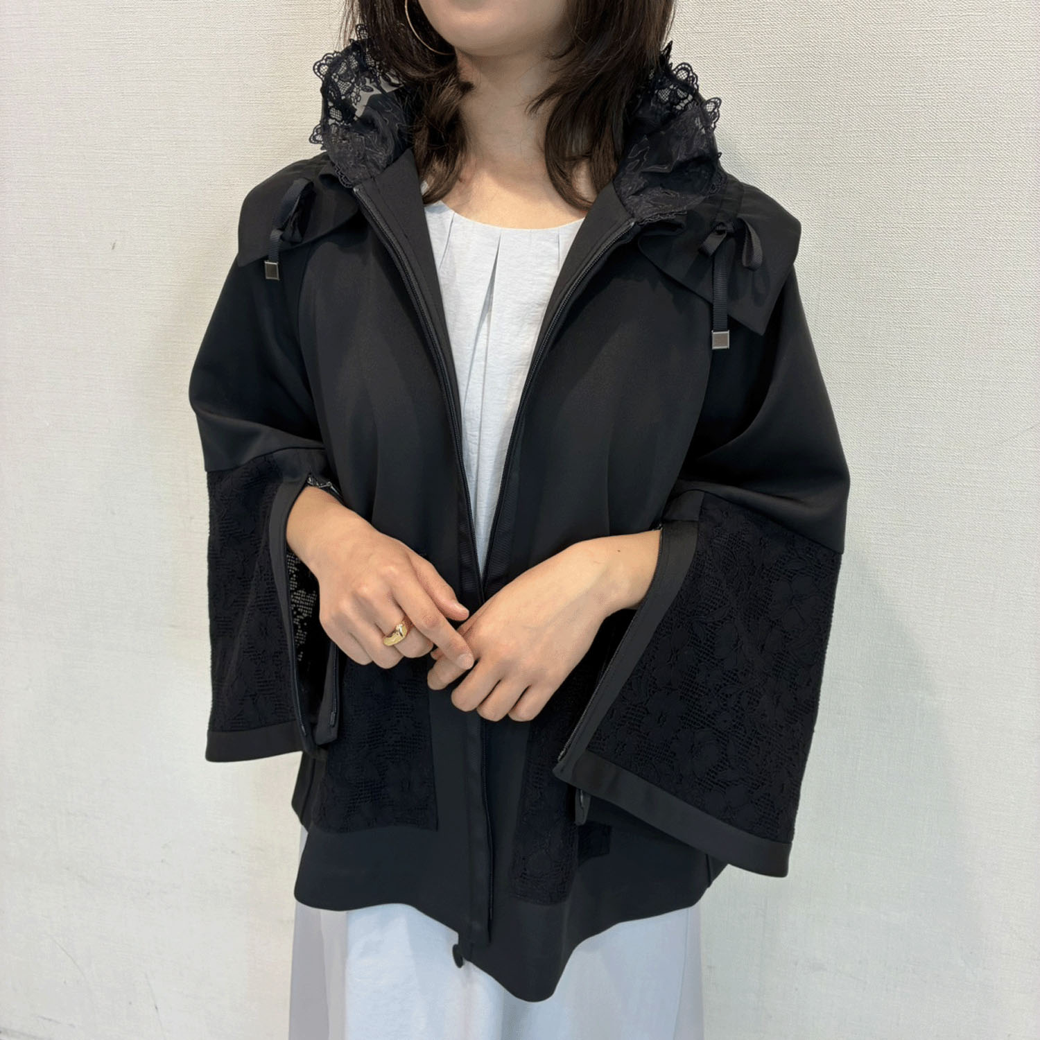 【Insta Live】Super Beauty 袖フレアデザインジップアップジャケット - 画像1