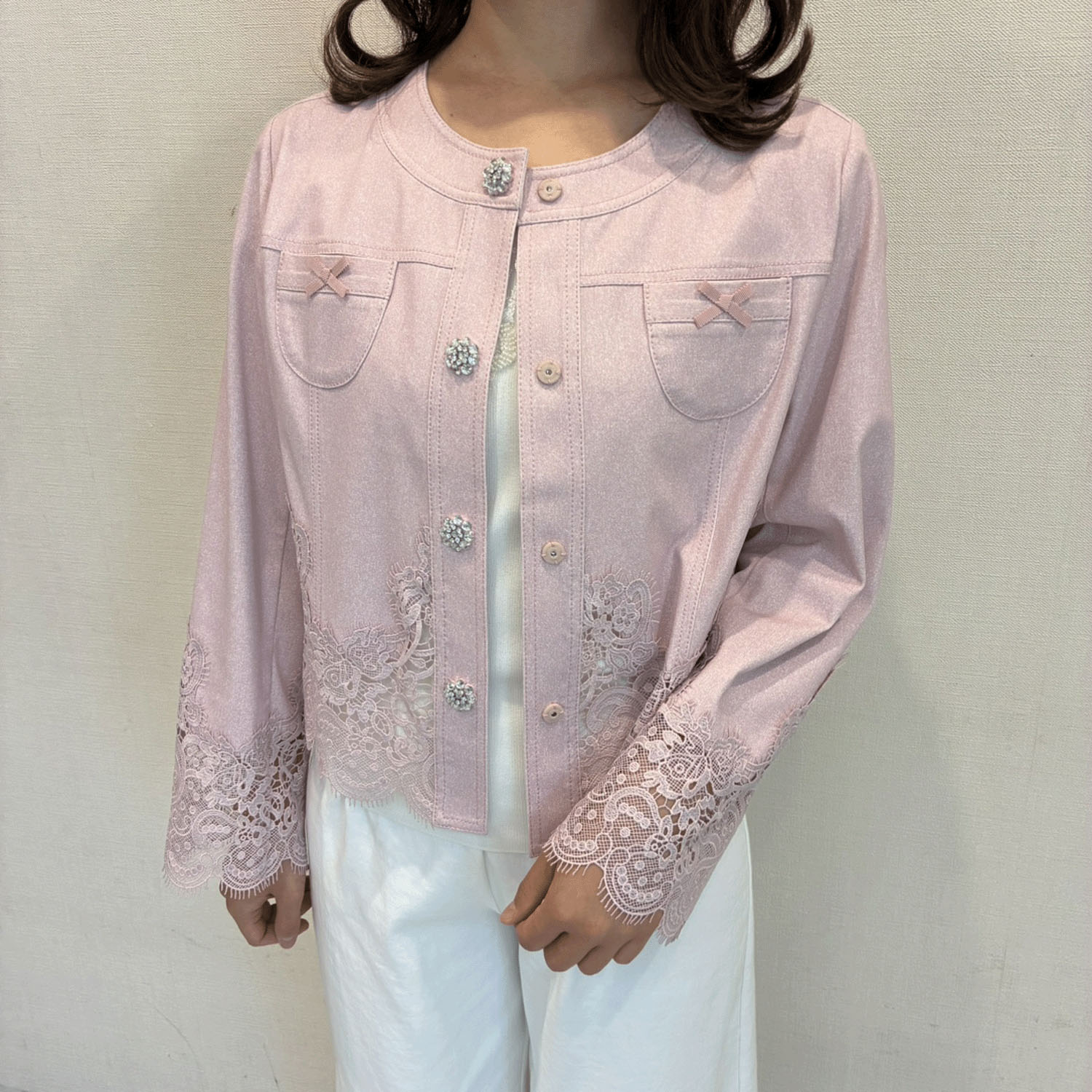 【2月下旬入荷予定】Super Beauty 裾レース切替転写素材ノーカラージャケット - 画像12