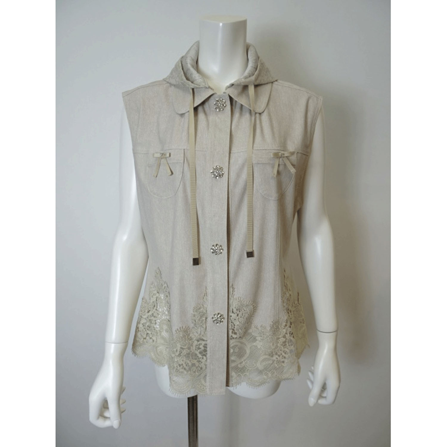 【2月下旬入荷予定】Super Beauty 裾レース切替転写素材フード着脱式ベスト - 画像10