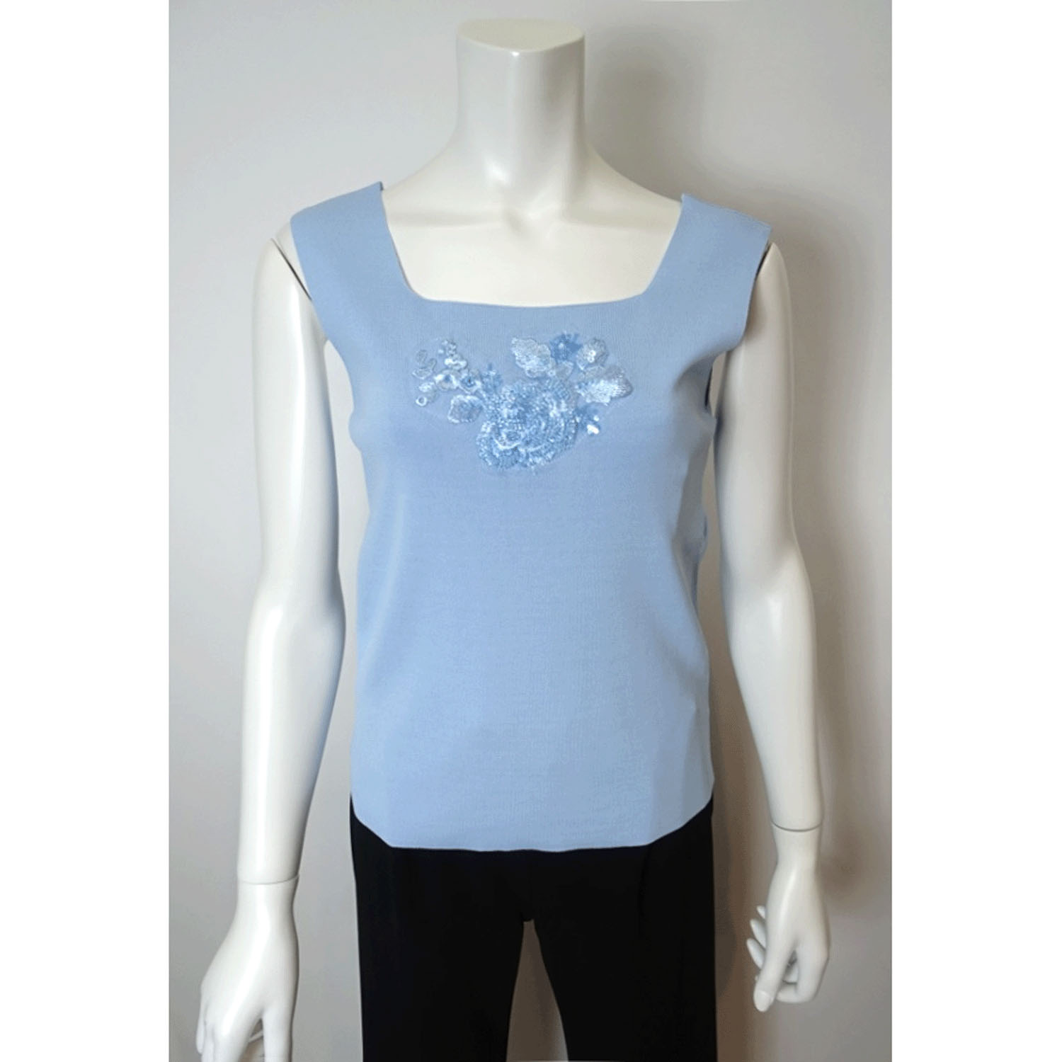 Super Beauty 胸元スパンコール刺繍ノースリーブニット - 画像12