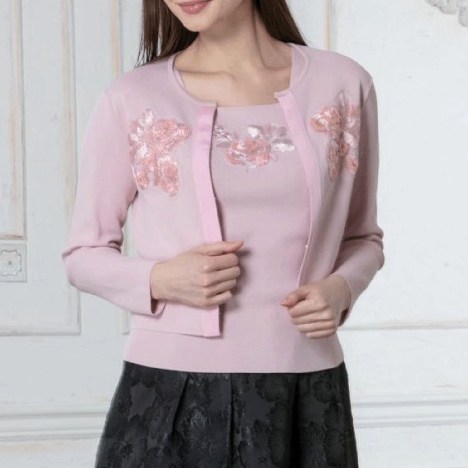 Super Beauty 胸元スパンコール刺繍ノースリーブニット - 画像8