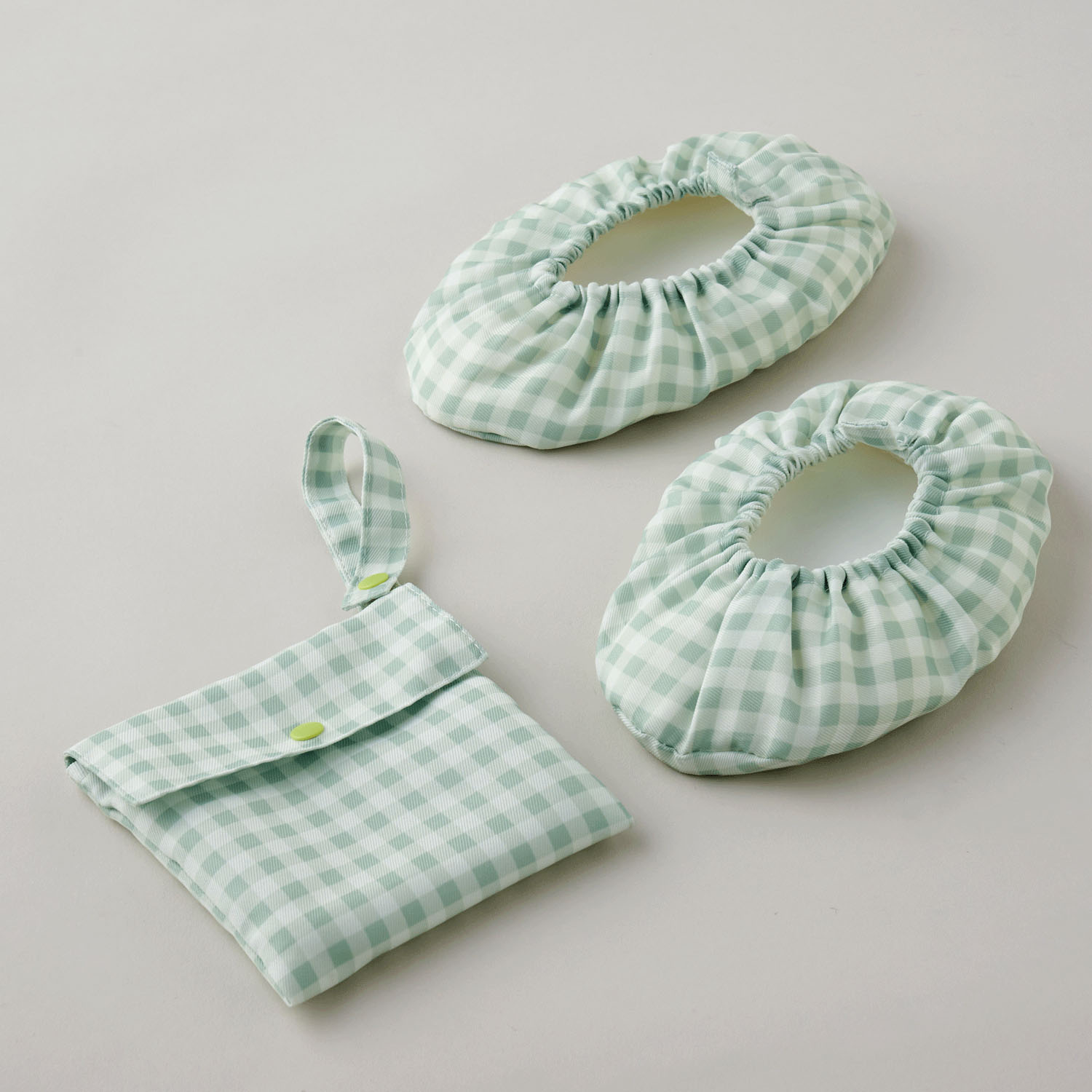 ギンガムチェックのシューズカバー グリーン - 画像1