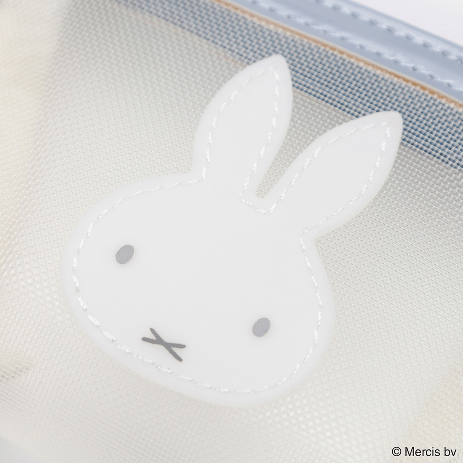 BRUNA BICOLOR MESH マイクロ台形ポーチ アイボリー - 画像3