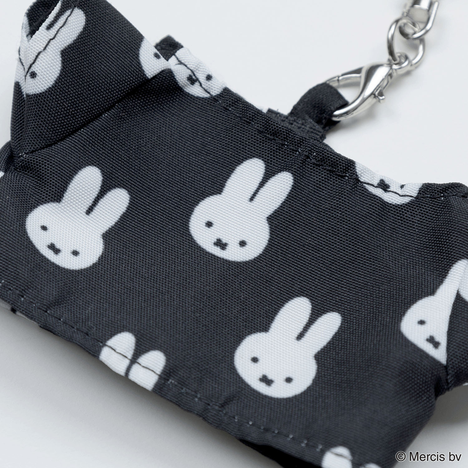 MIFFY 千鳥＆モノトーン ミニTシャツ型チャーム ブラック - 画像3