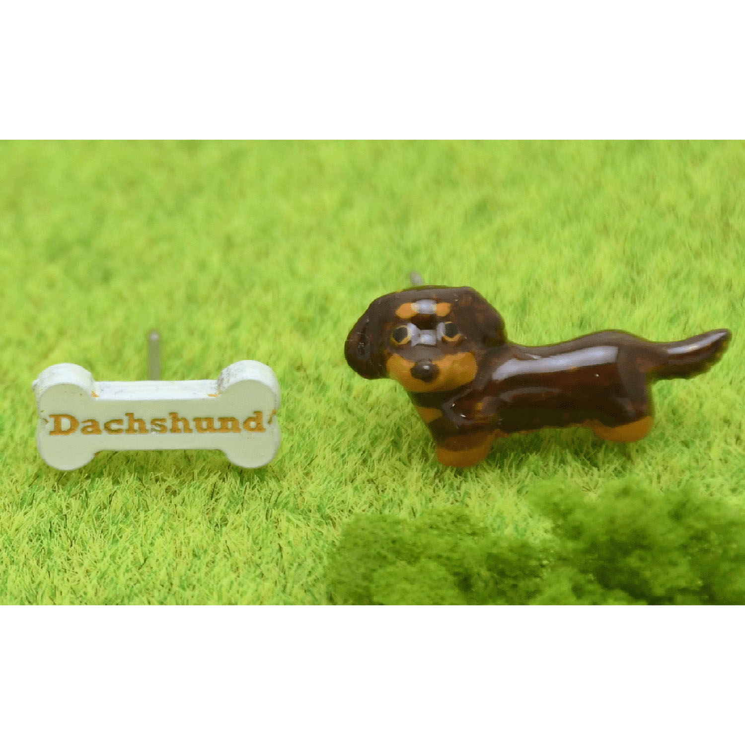 eiloピアス ダックスフンド（ブラウン） - 画像1