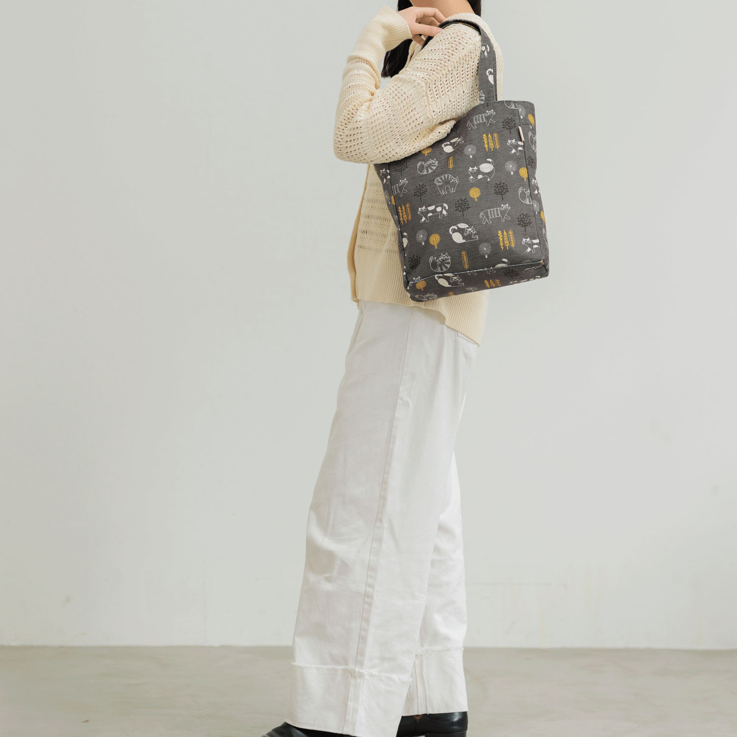 fikalycka A4トートバッグ シェニール グレー - 画像2