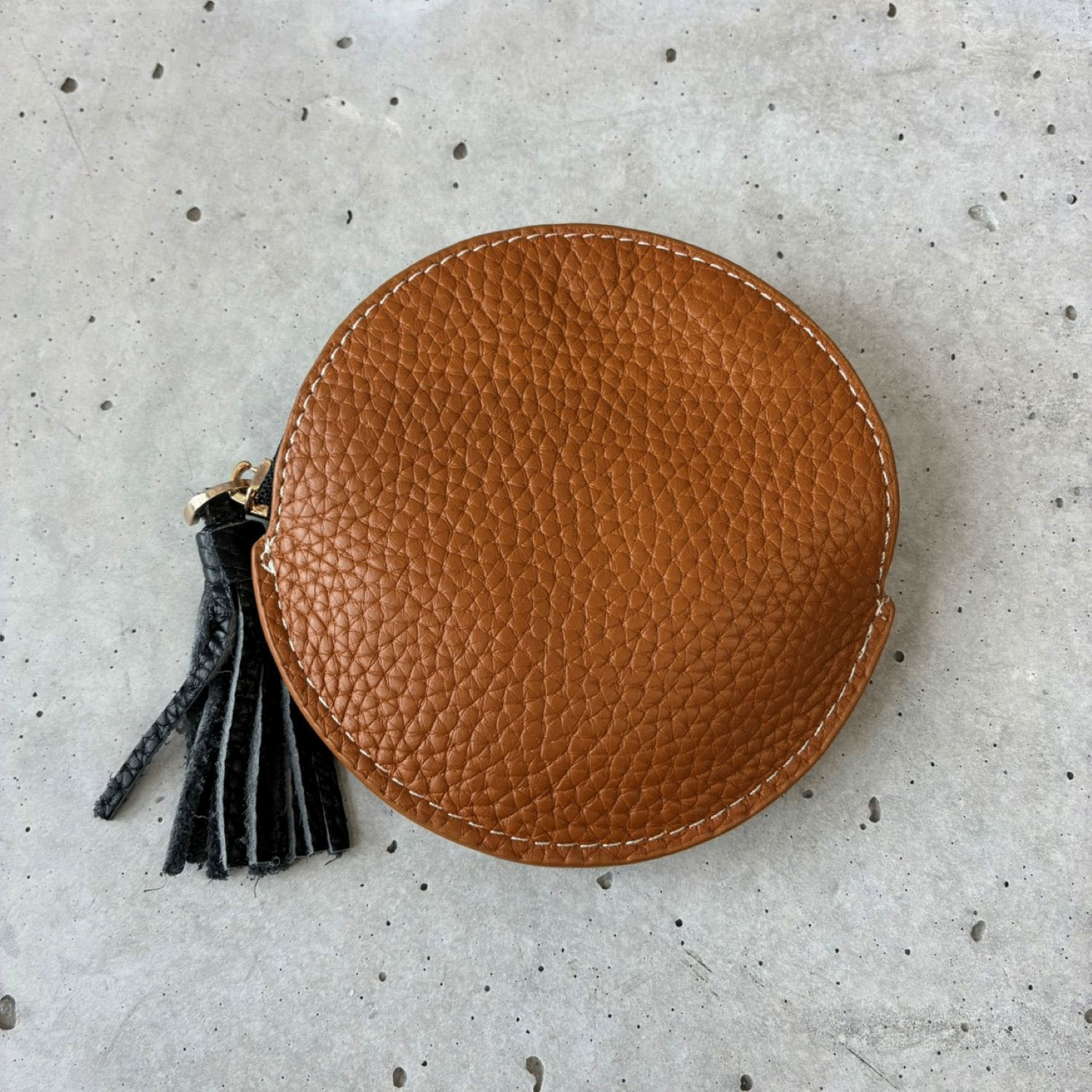 牛革丸型ウォレット - 画像2