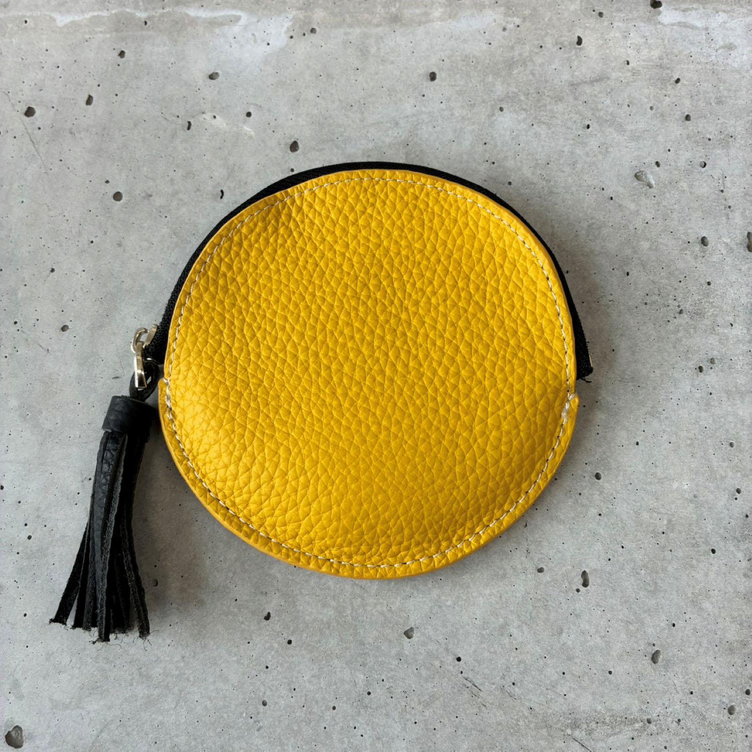 牛革丸型ウォレット - 画像3