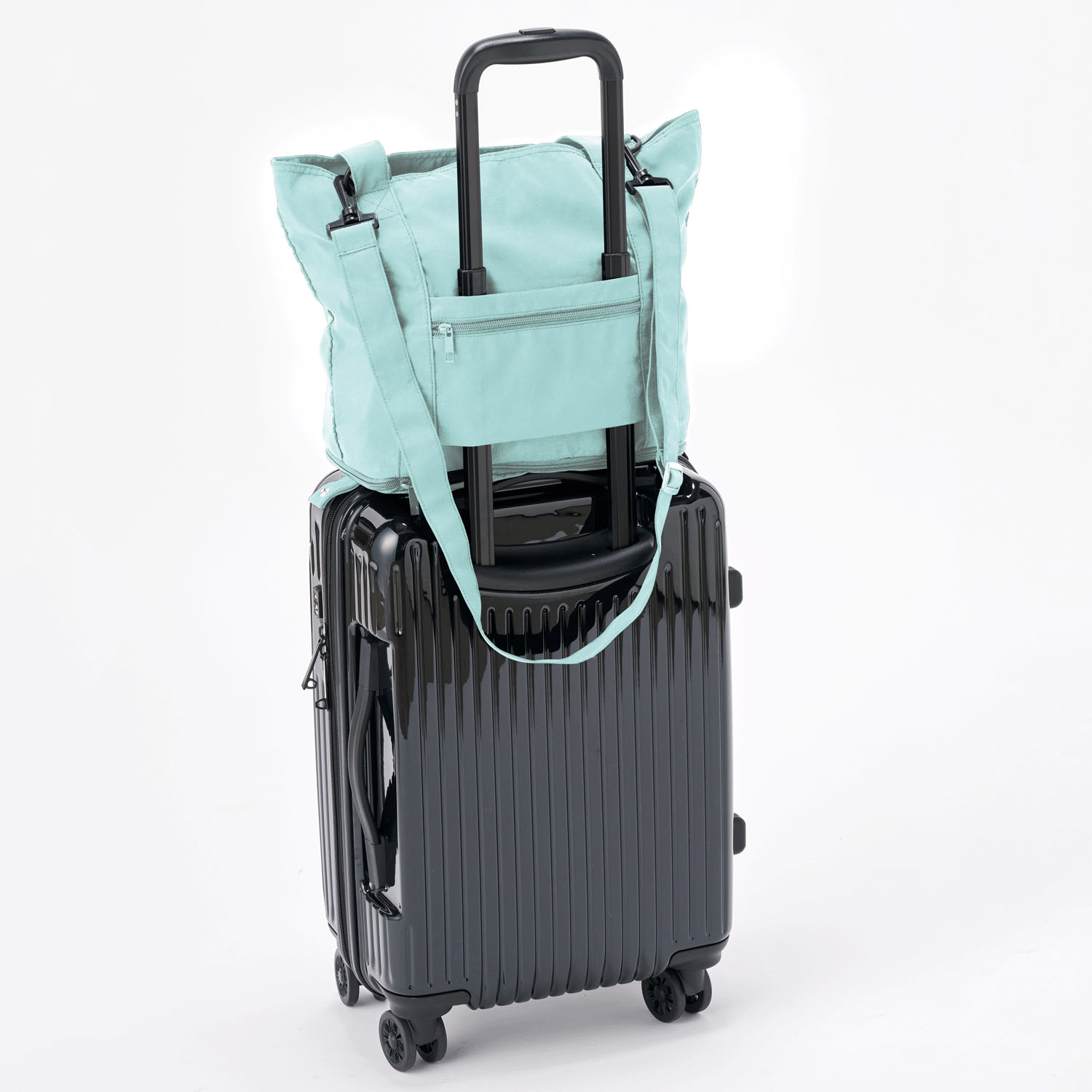 拡張式キャリーオンバッグ