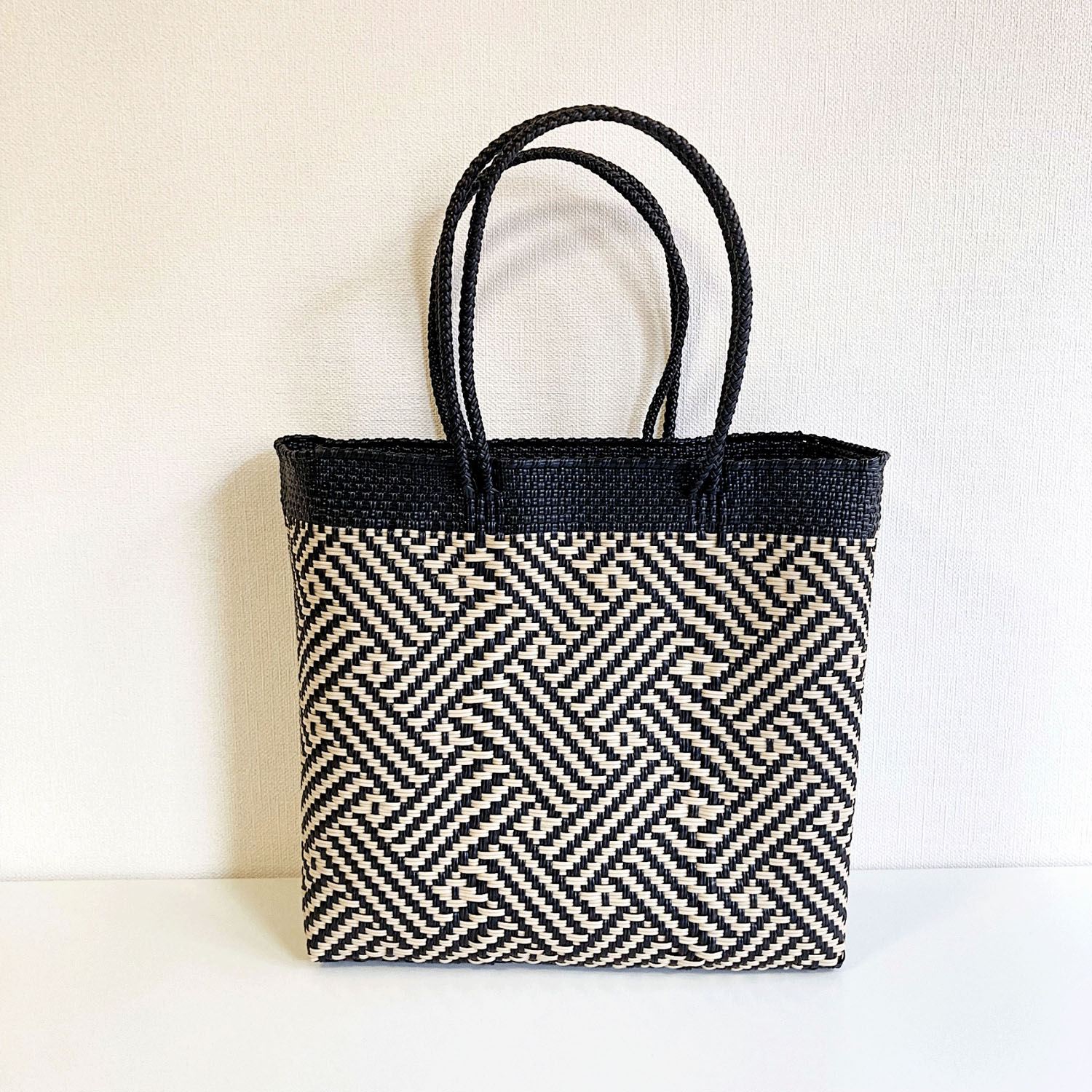 【大人気】MoonBird 手編みのメルカドバッグ 正方形S - 画像2