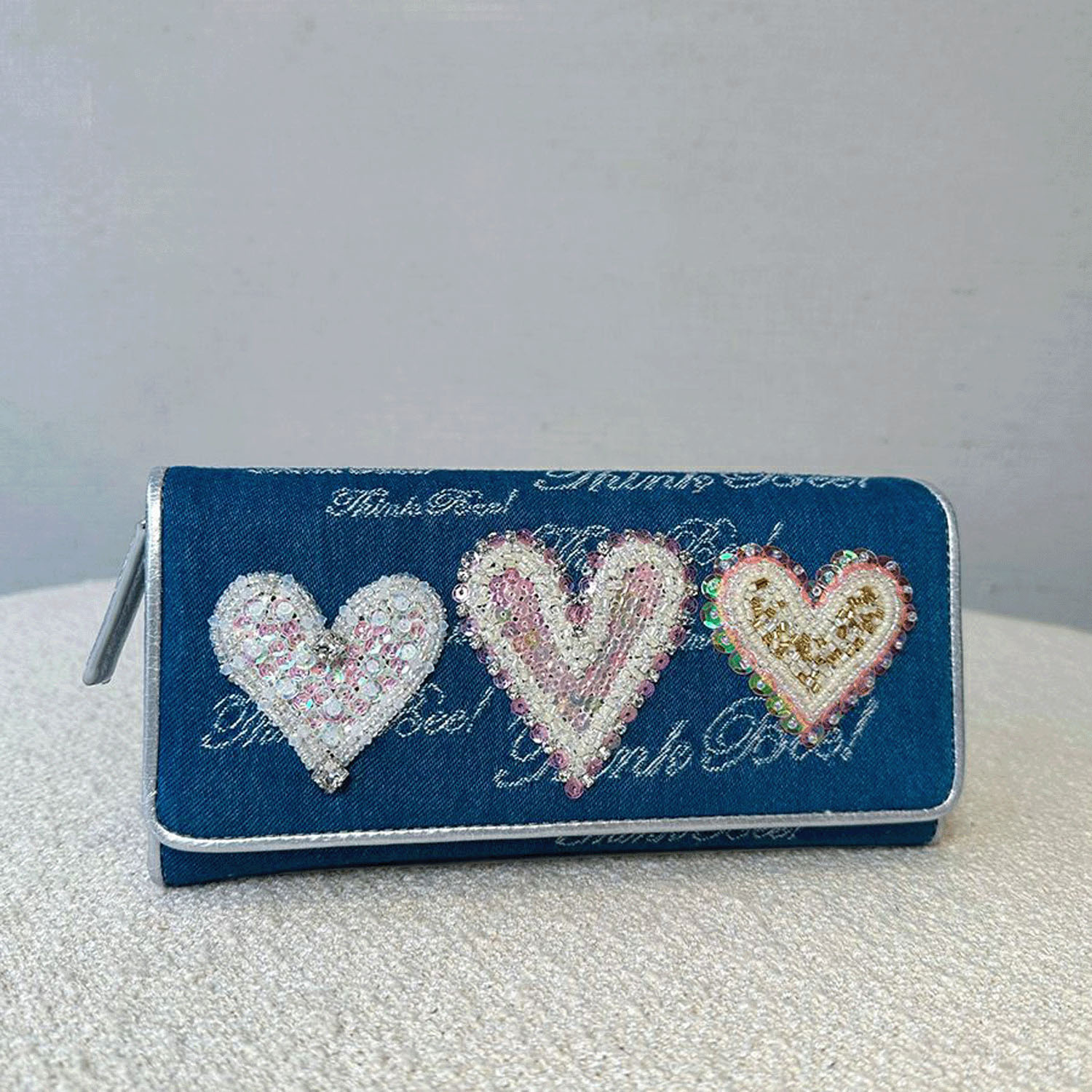 ThinkBee！  ホワイトハート長財布 - 画像1
