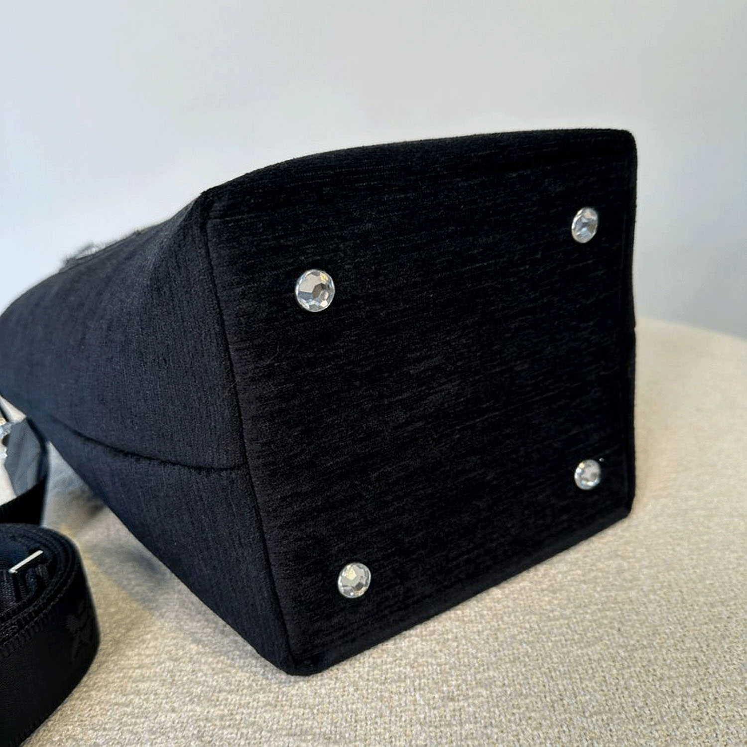 Think Bee！ グリッターブラックミニトート - 画像6