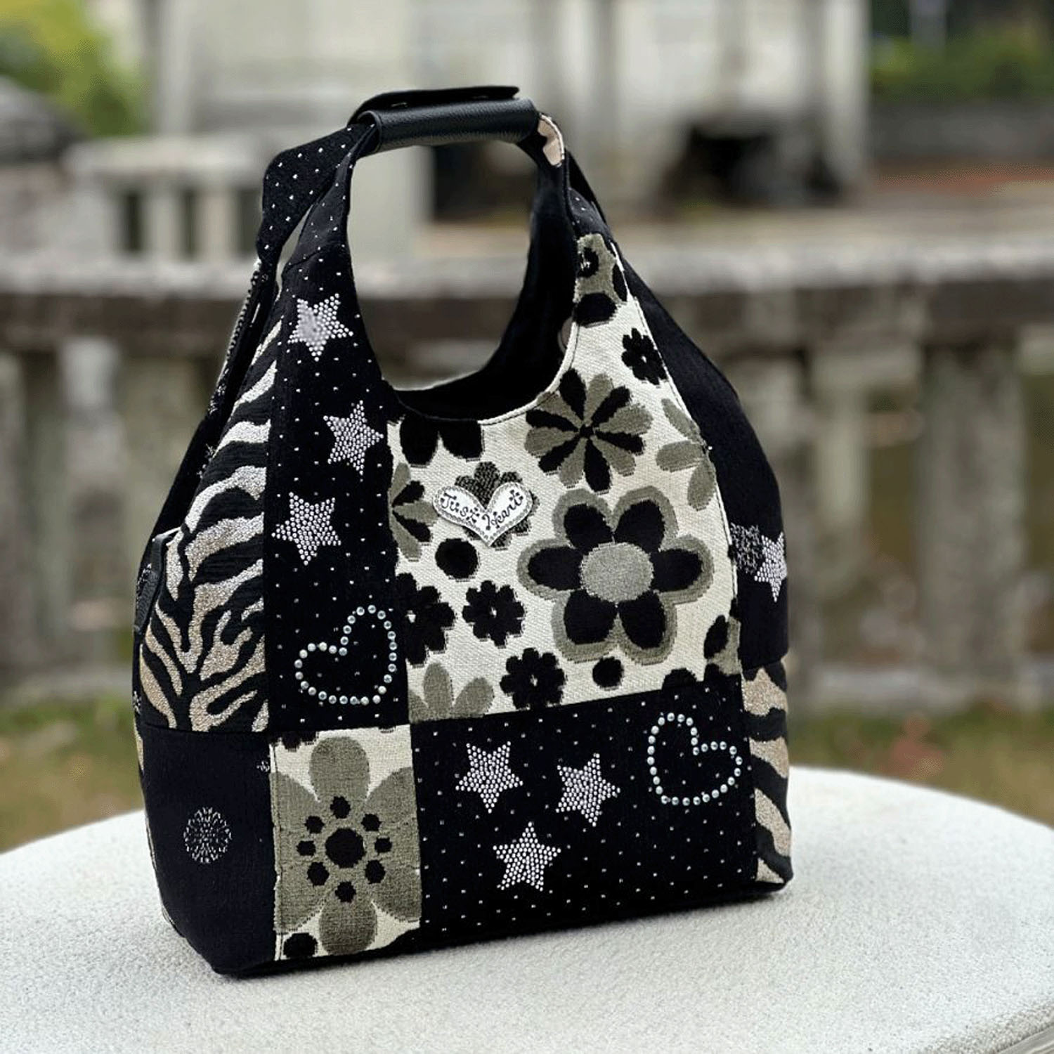 Think Bee！ ビーランドトートバッグ 2WAYタイプ - 画像1