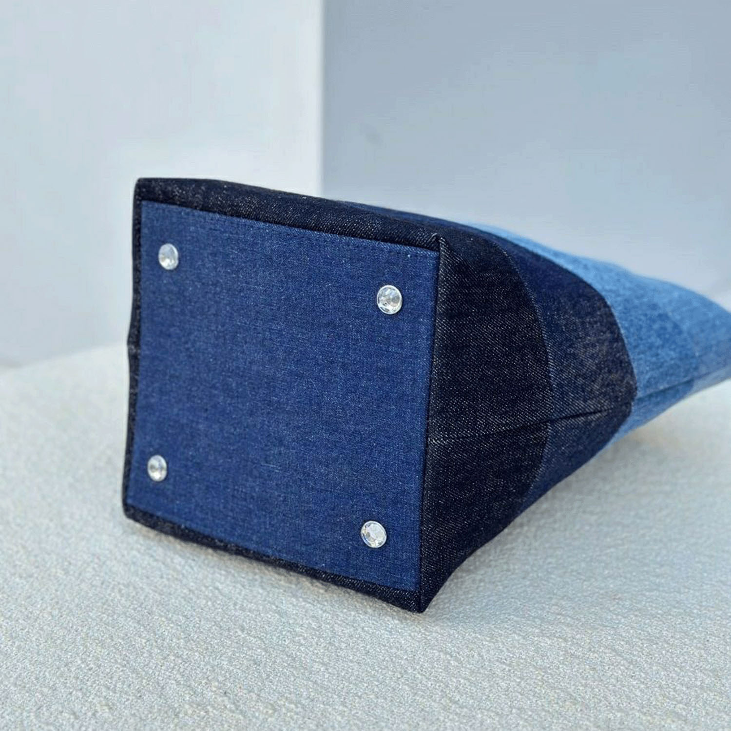 Think Bee！ デニムゴールドムーン手提げバッグ - 画像5