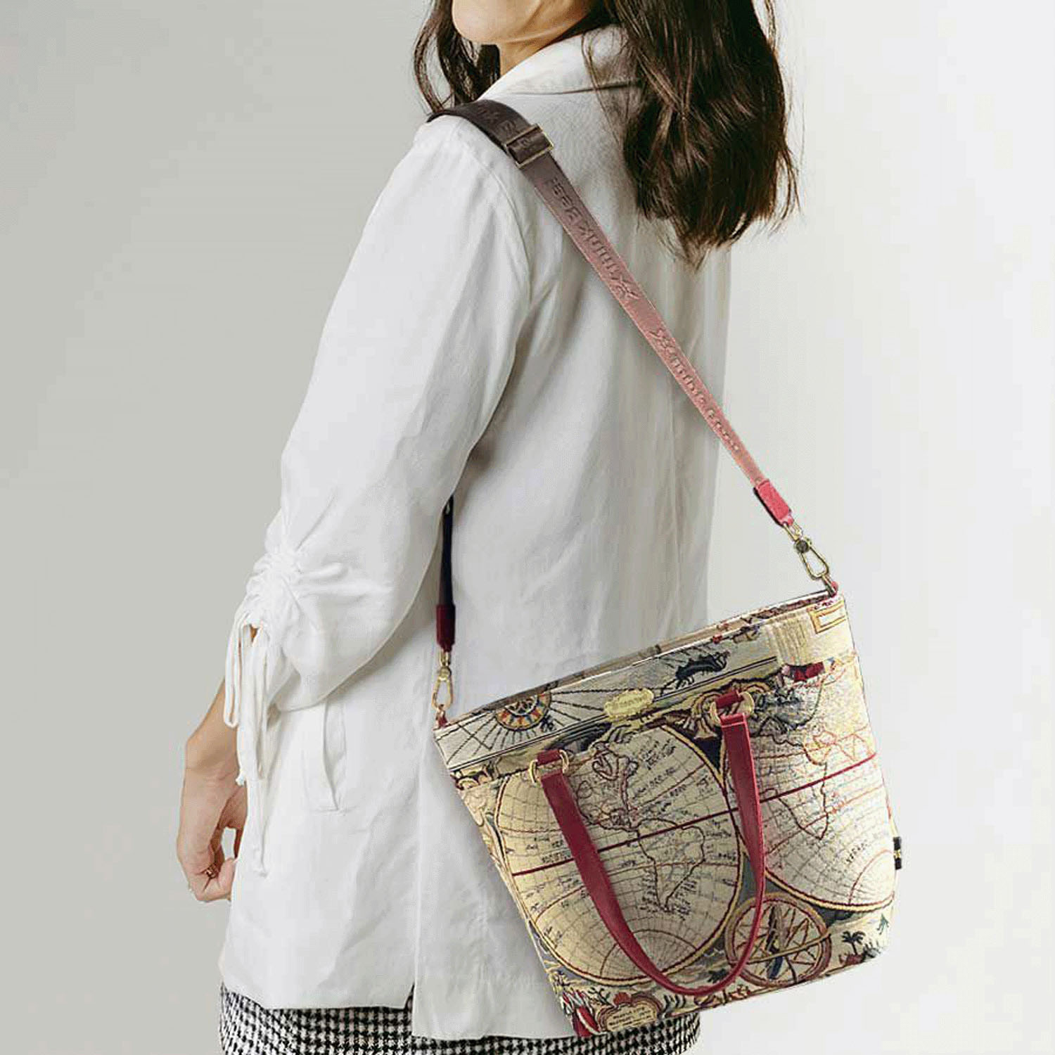 Think Bee！ エイジオブディスカバリー 2WAYトートバッグ