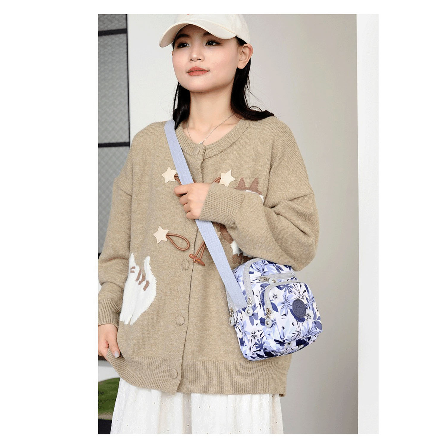 【13－00は次回納期未定】柄もの多ポケットショルダーバッグ - 画像1