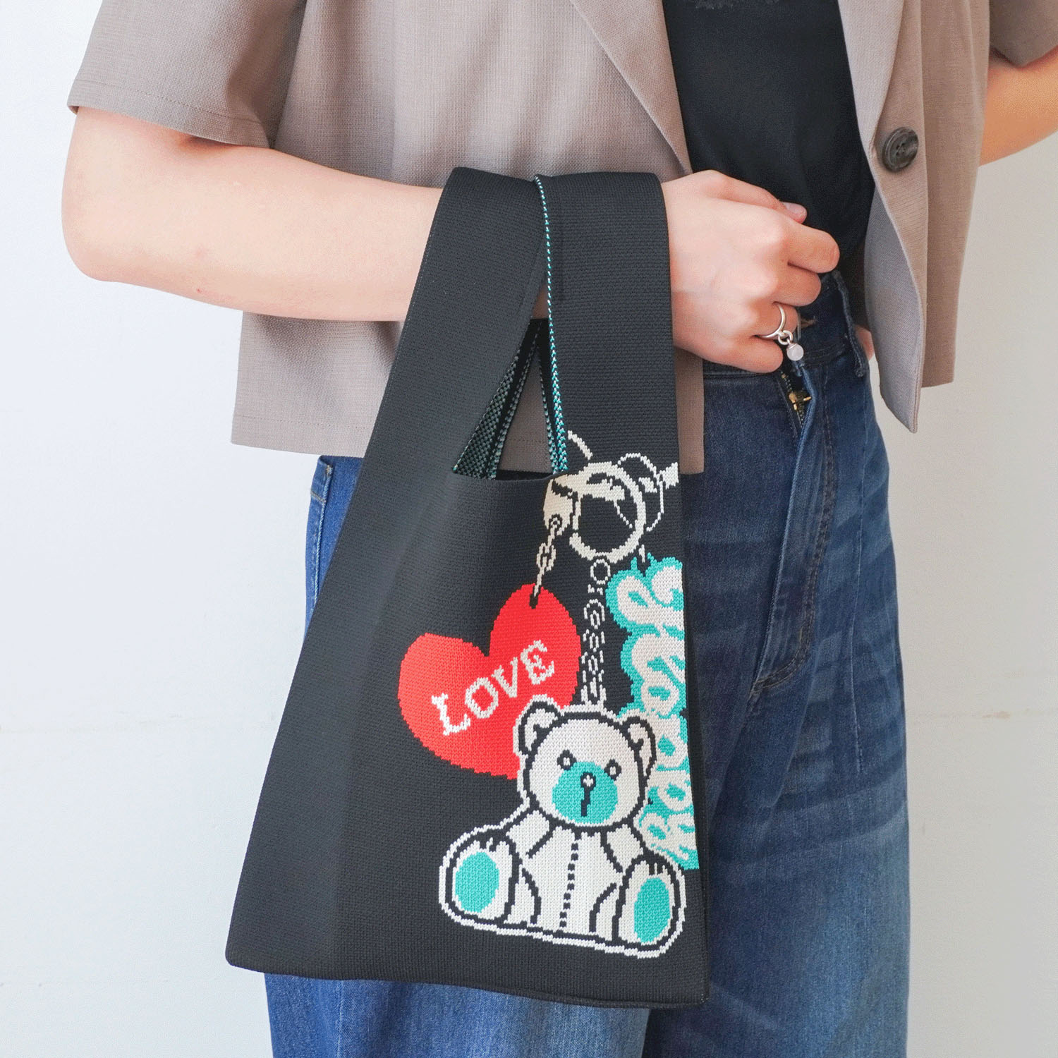 【エトワール別注柄】クマチャームニットバッグ - 画像1