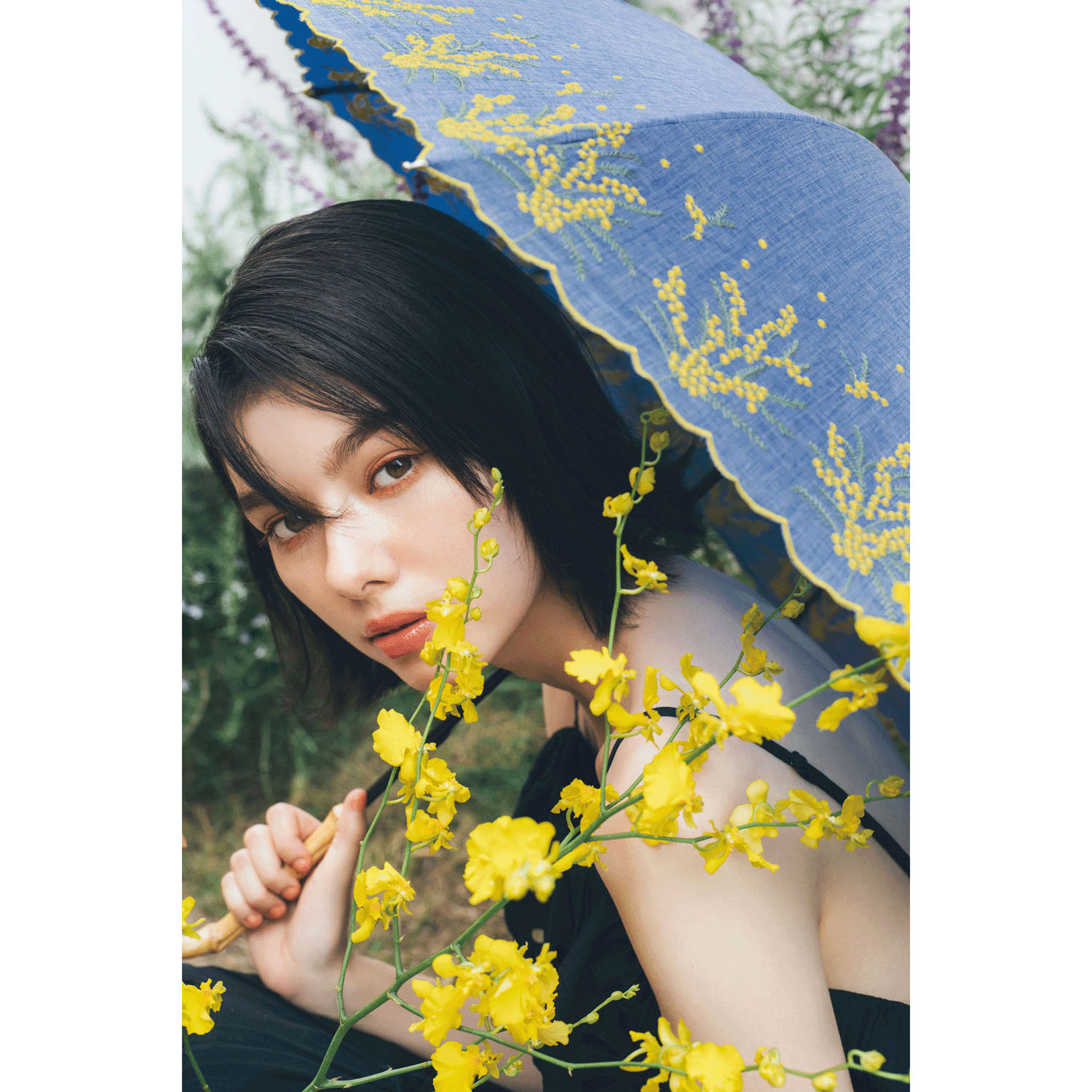 【because】 晴雨兼用 ミモザ刺繍長傘