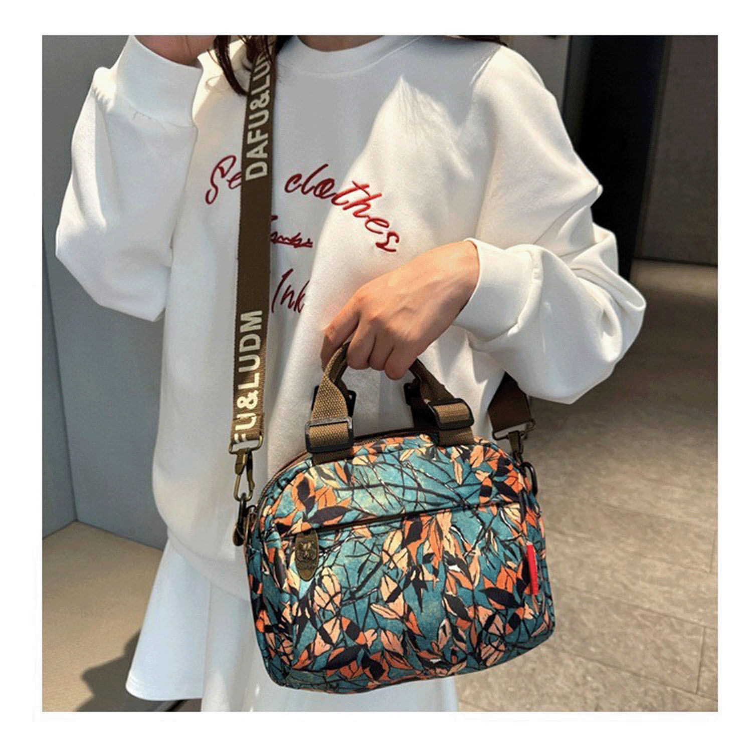 柄物ボストン型2WAYバッグ - 画像2