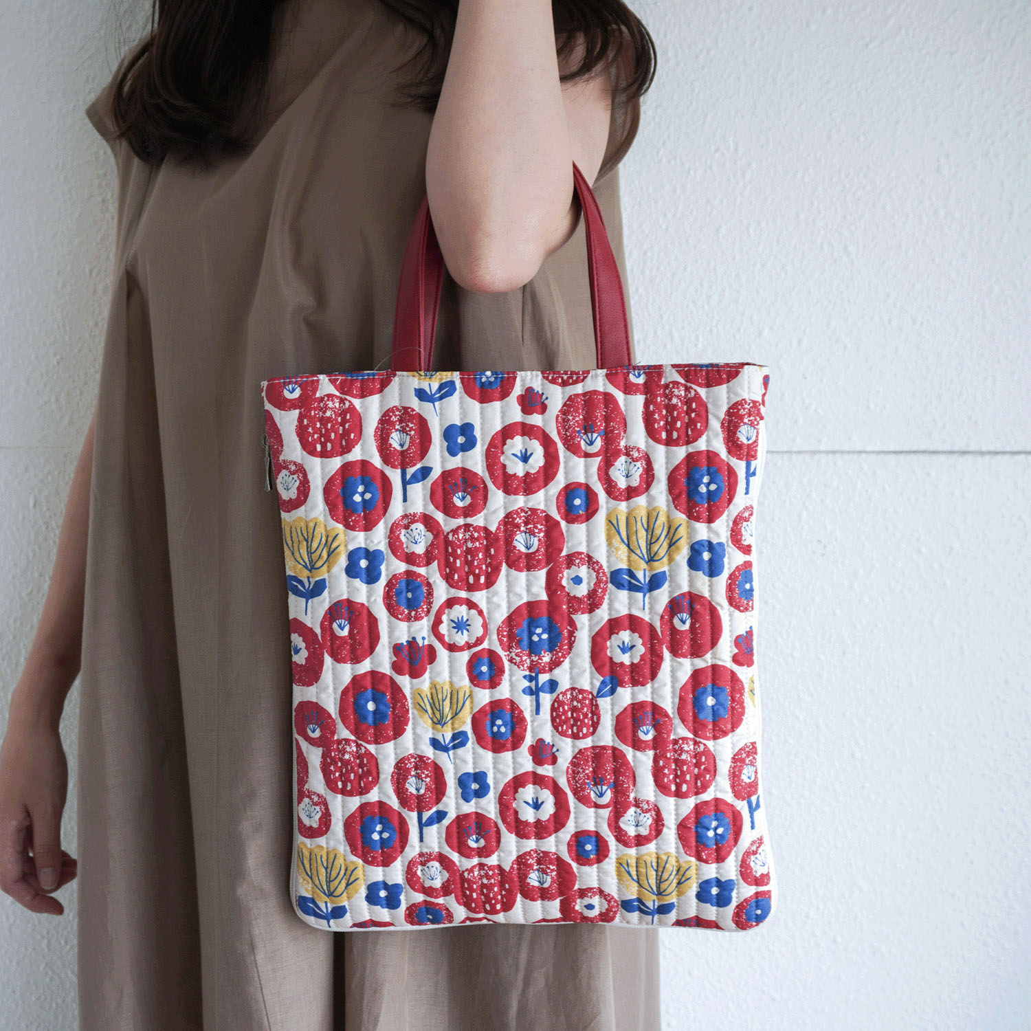 【エトワールオリジナル】北欧キルトA4拡張縦型バッグ - 画像2