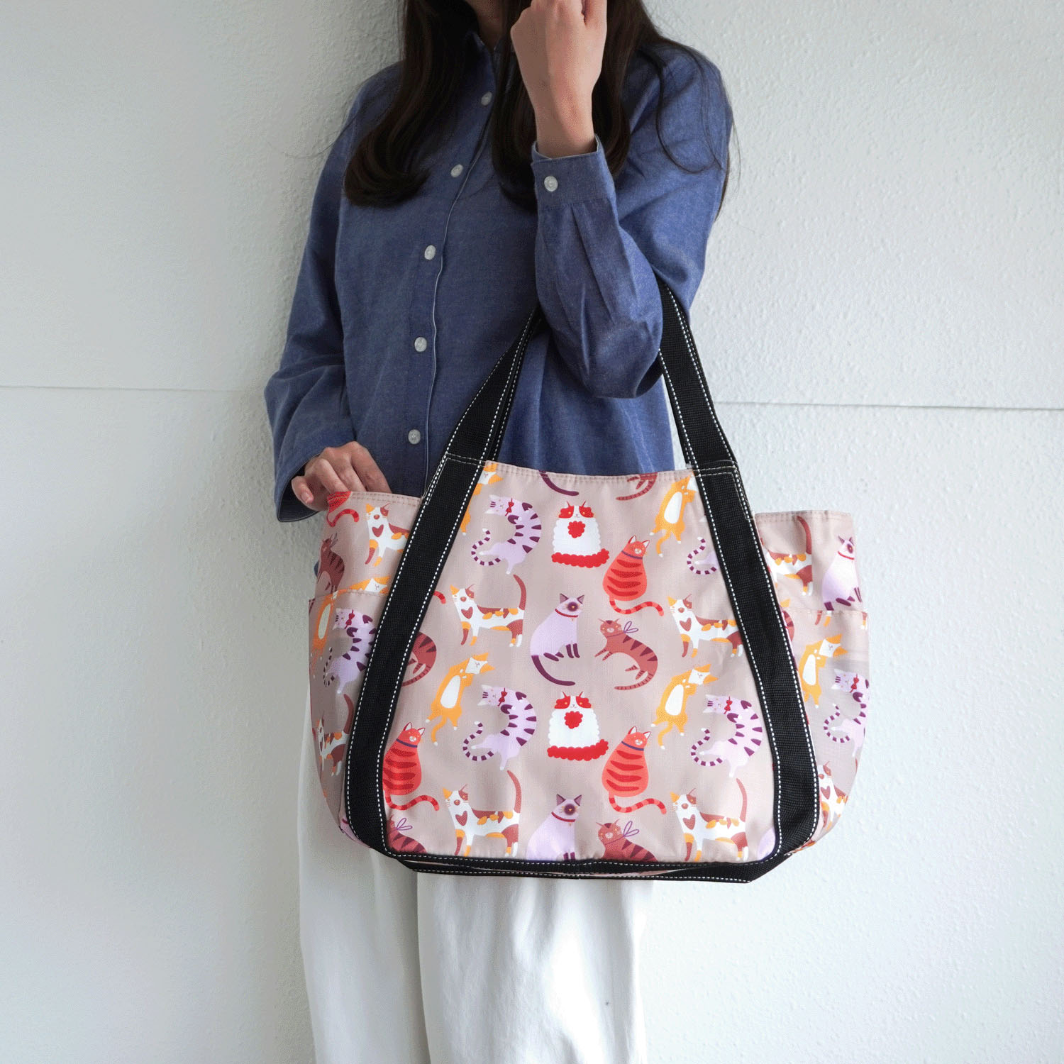 【エトワール別注柄】保冷色々猫柄 バルーン大 - 画像1