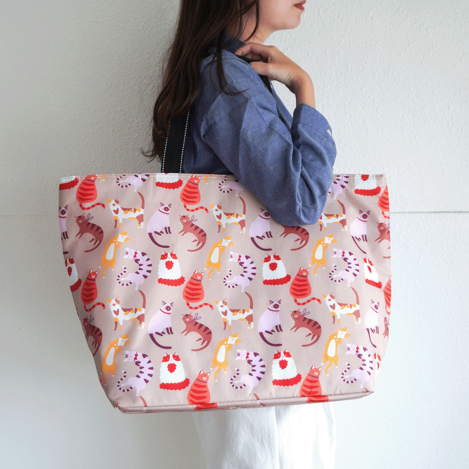 【エトワール別注柄】保冷色々猫柄ビッグトートバッグ - 画像1