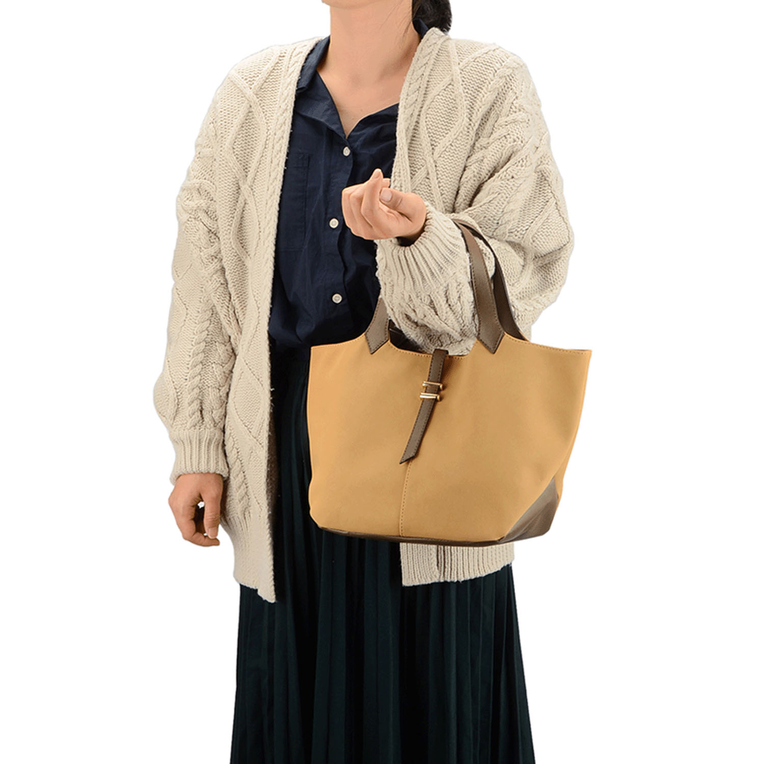 スエードベルト付バッグ