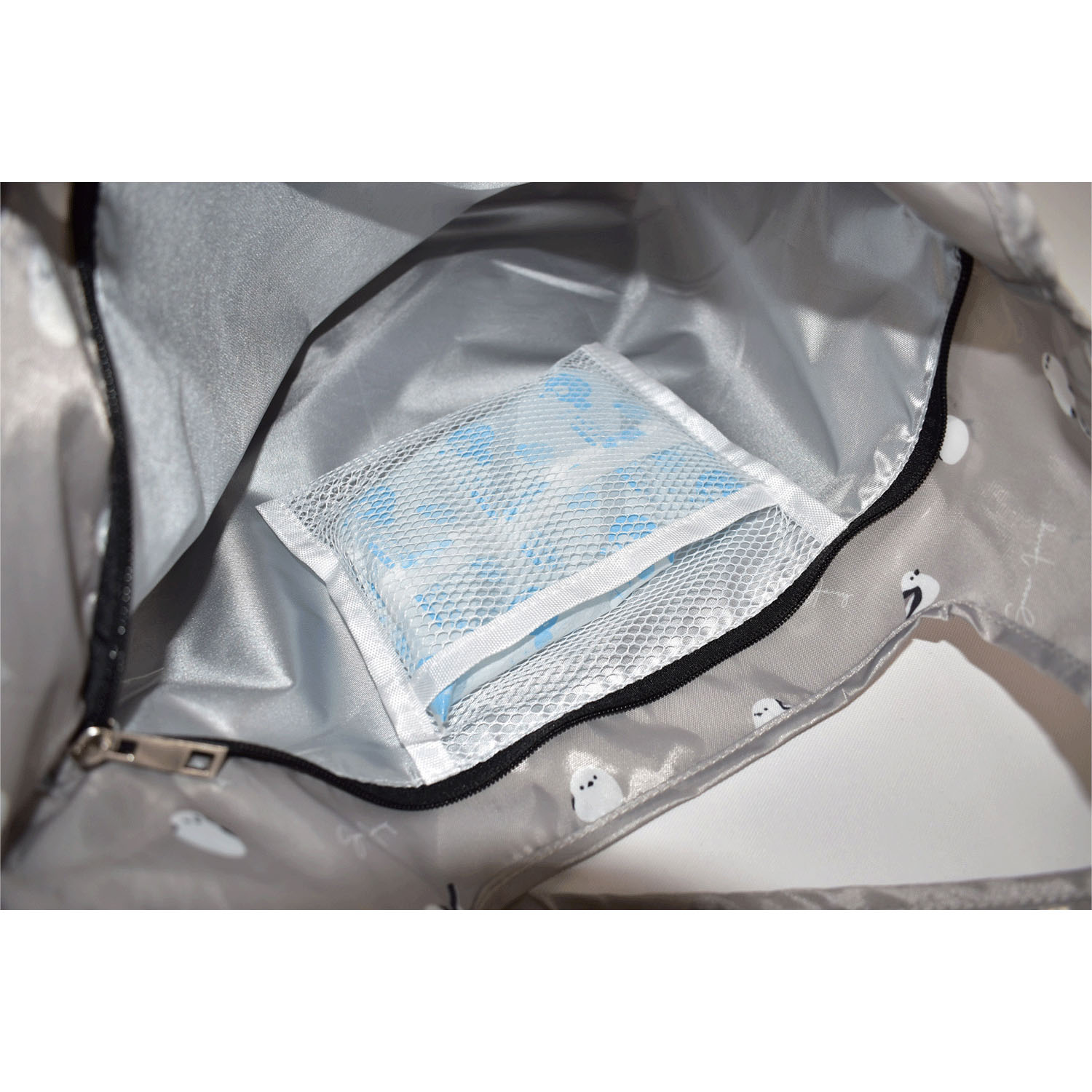 シマエナガ柄保冷コンパクトバッグ - 画像7