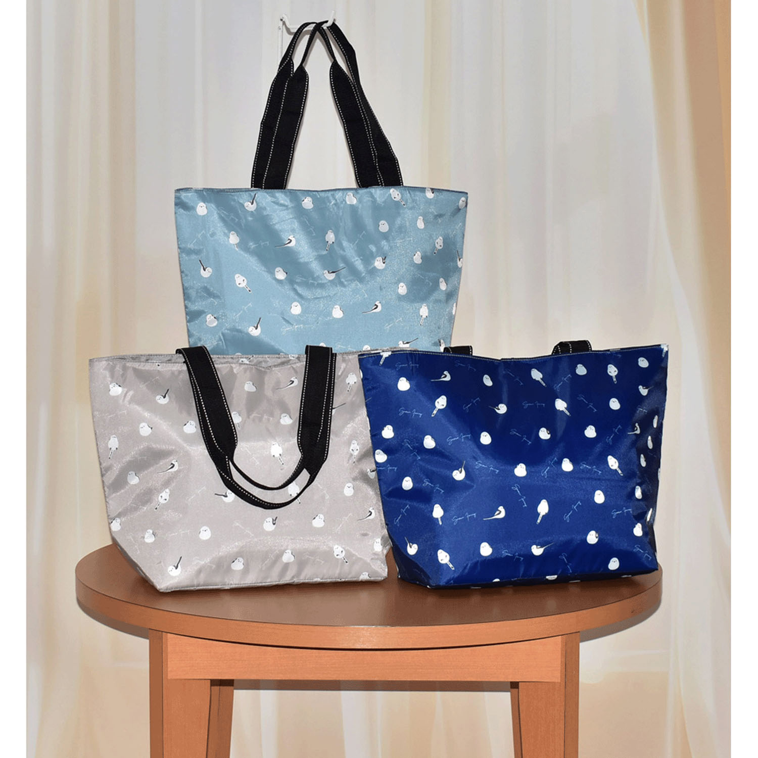 シマエナガ柄保冷トートバッグ