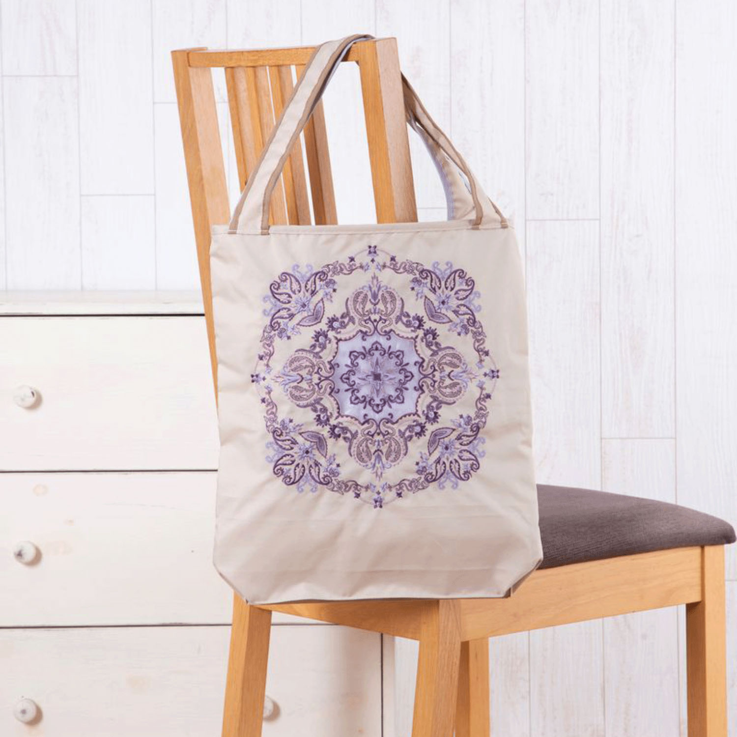 ダマスクオーガンジー刺繍 防水・撥水トートバッグ - 画像5