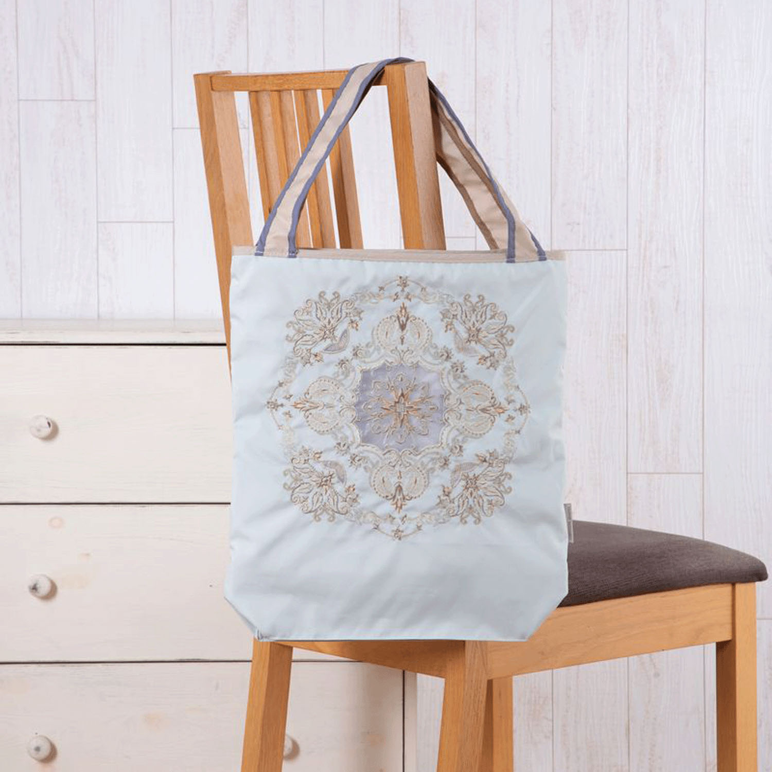 ダマスクオーガンジー刺繍 防水・撥水トートバッグ