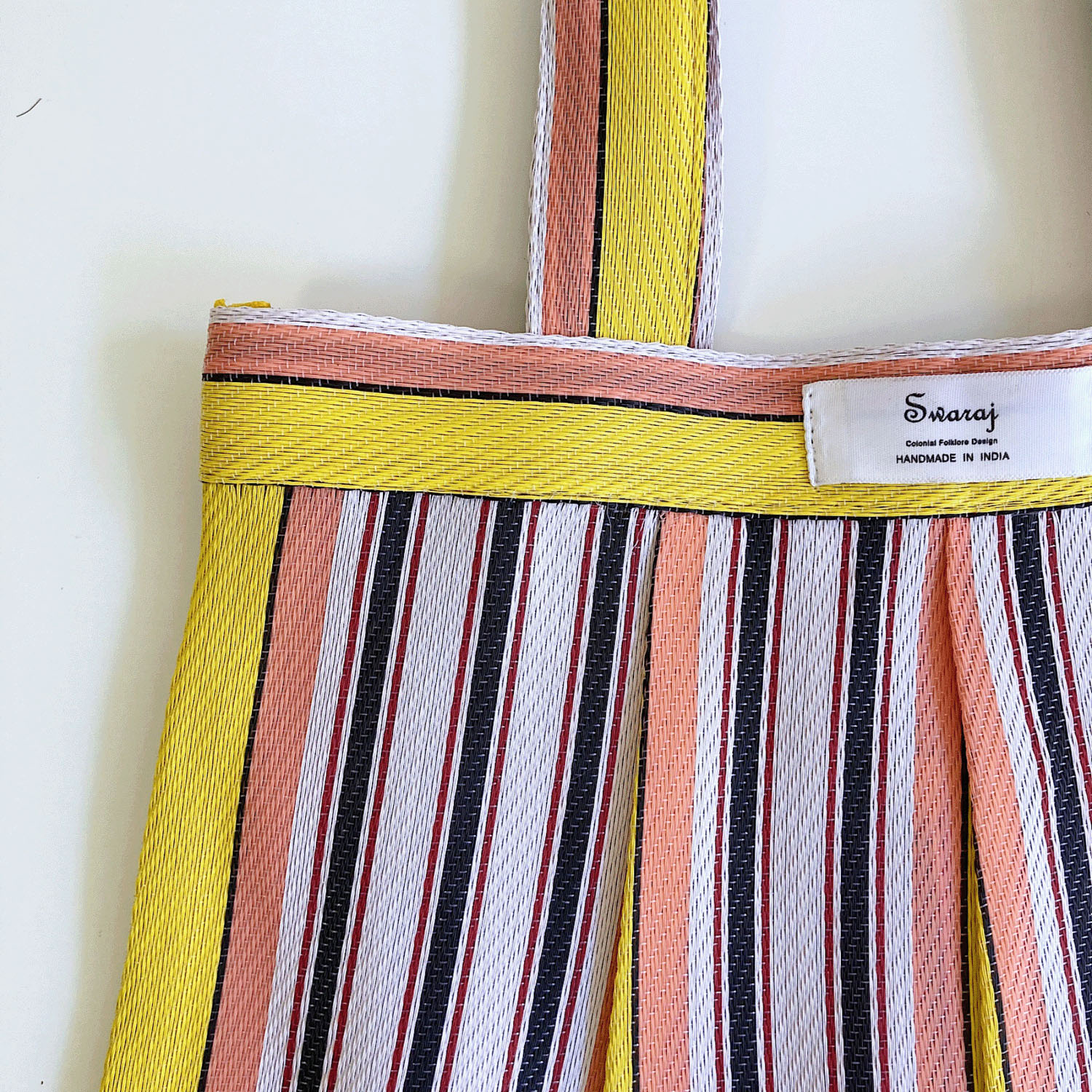 Swaraj タックチュールトートバッグ - 画像12