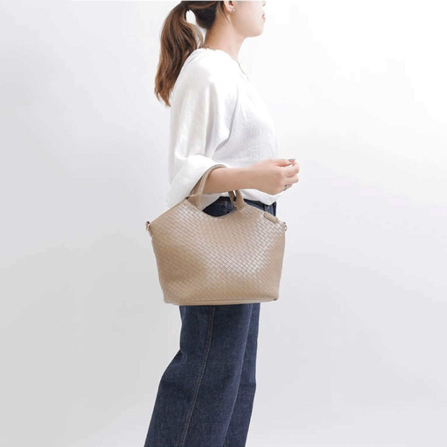 Lagato Largo エンボスイントレチャート2WAYバッグ - 画像1