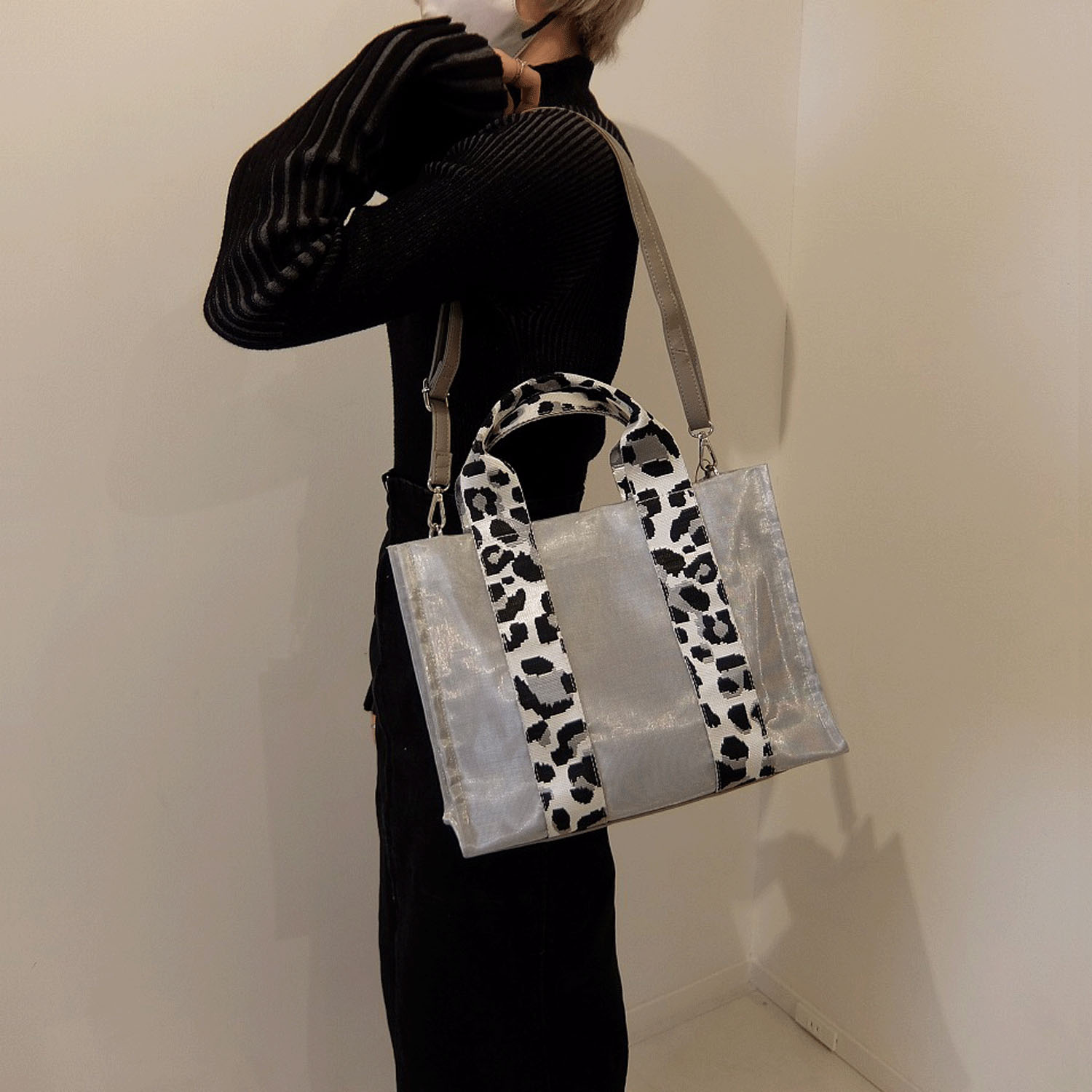 チュールアニマルテープトートバッグ