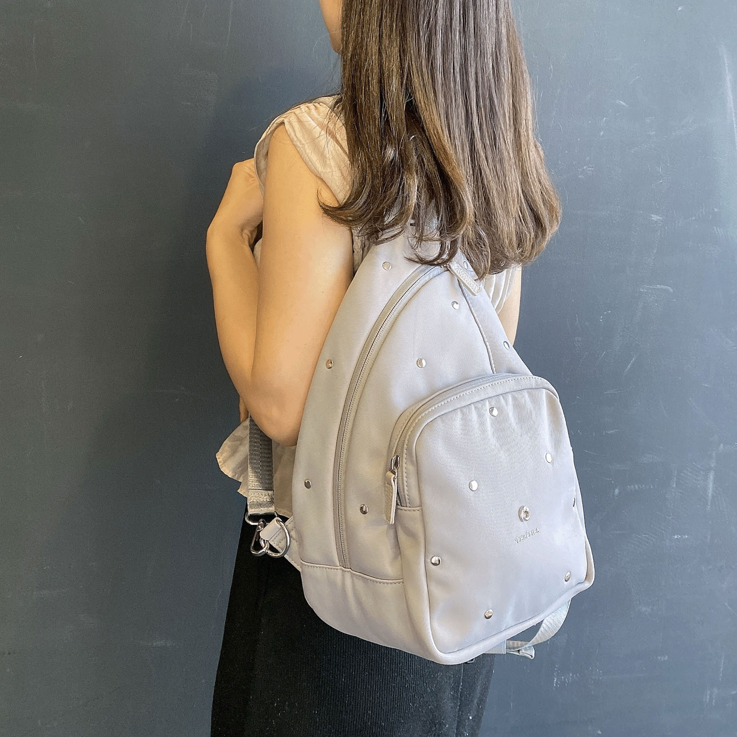 LEBELIERドットスタッズ2WAYリュックサック - 画像3