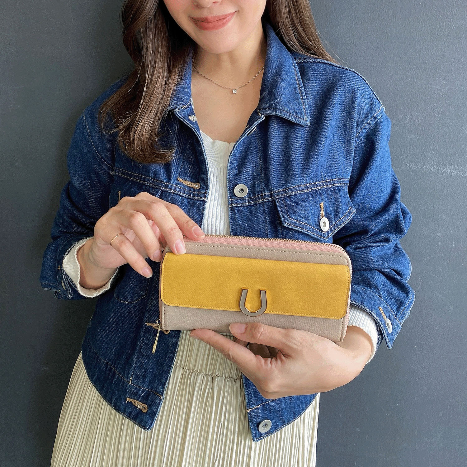 馬蹄金具ラウンド財布 - 画像1