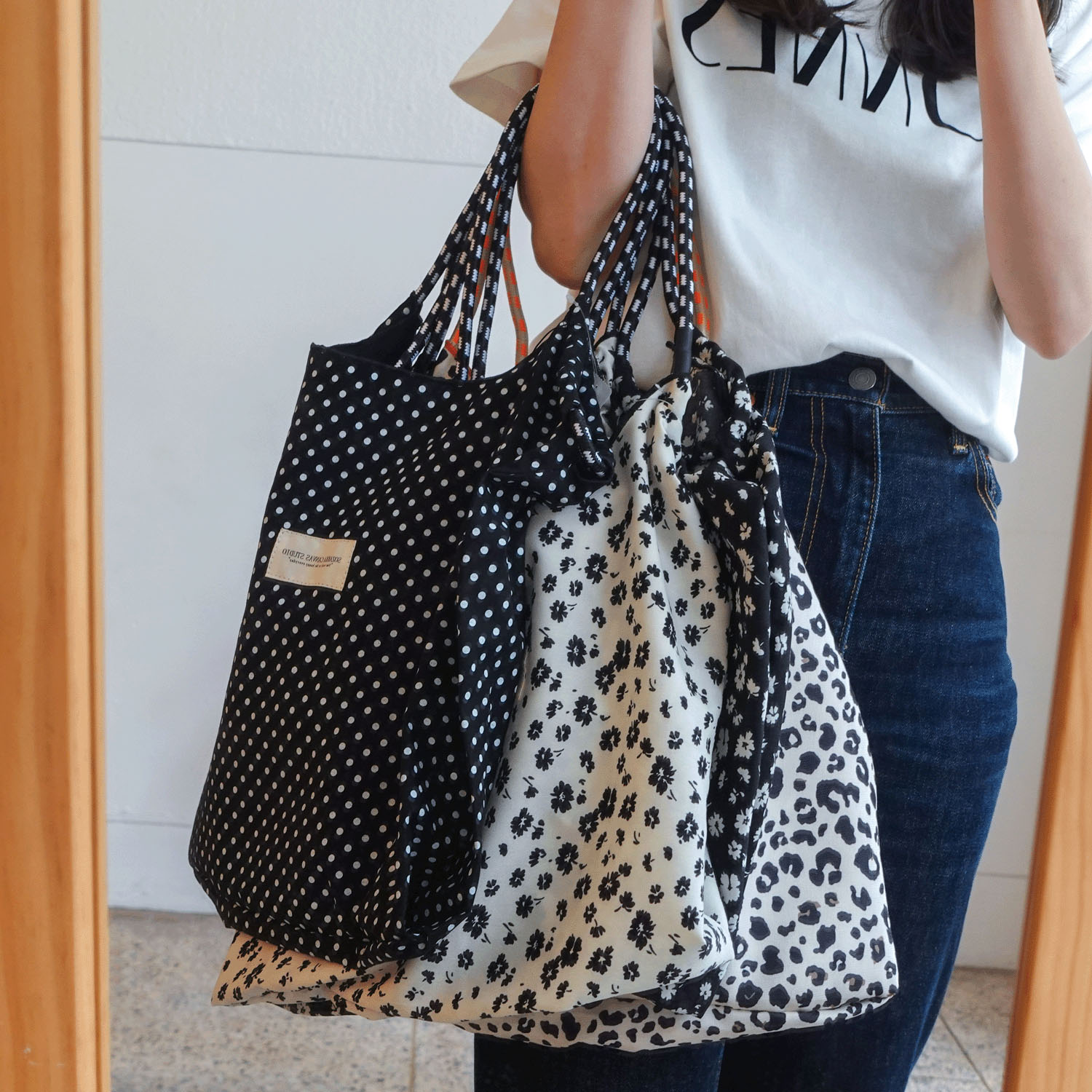 【72－00と82－00はエトワール別注柄】プリント2WAYバッグ - 画像10