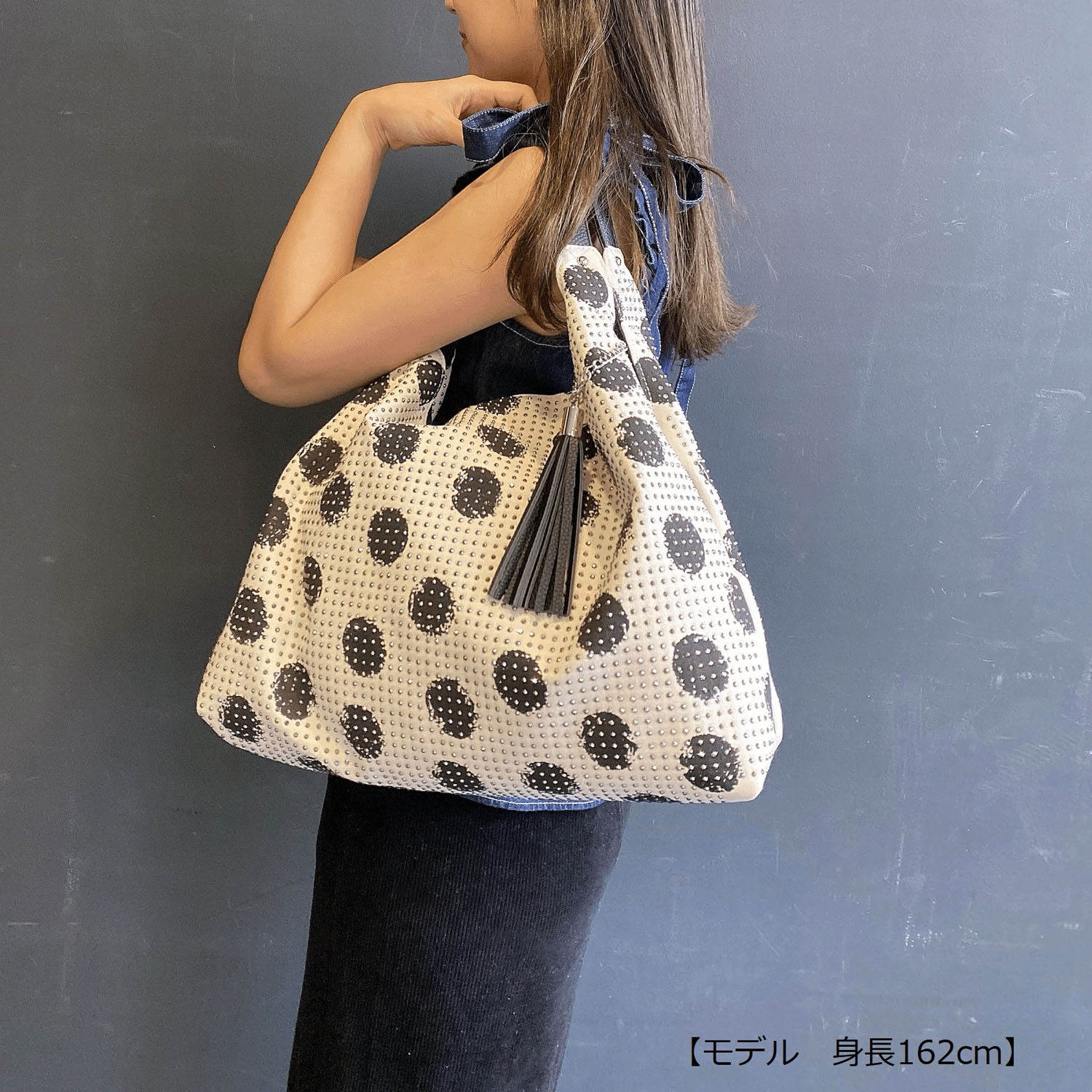 ホットフィックスドット柄バルーントートバッグ - 画像2