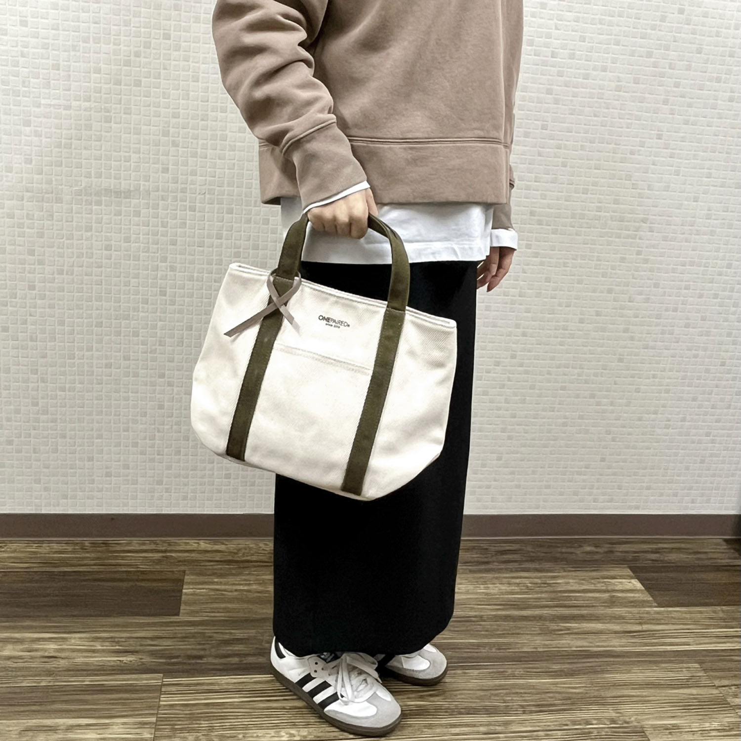 ONE PAIRED（ワンペアード）コットンキャンバストートバッグM - 画像1