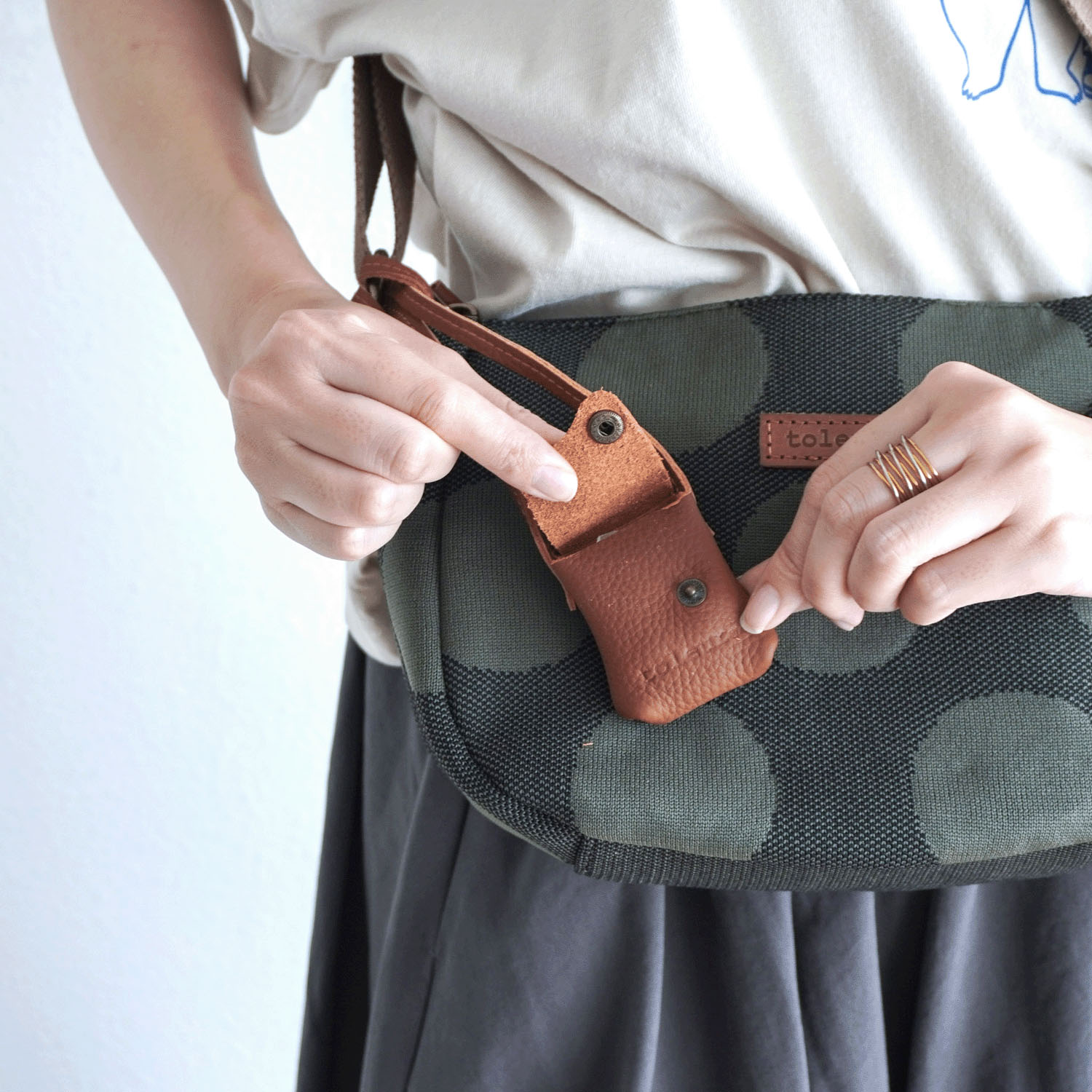 toleur ドット柄ニットショルダーバッグ - 画像3