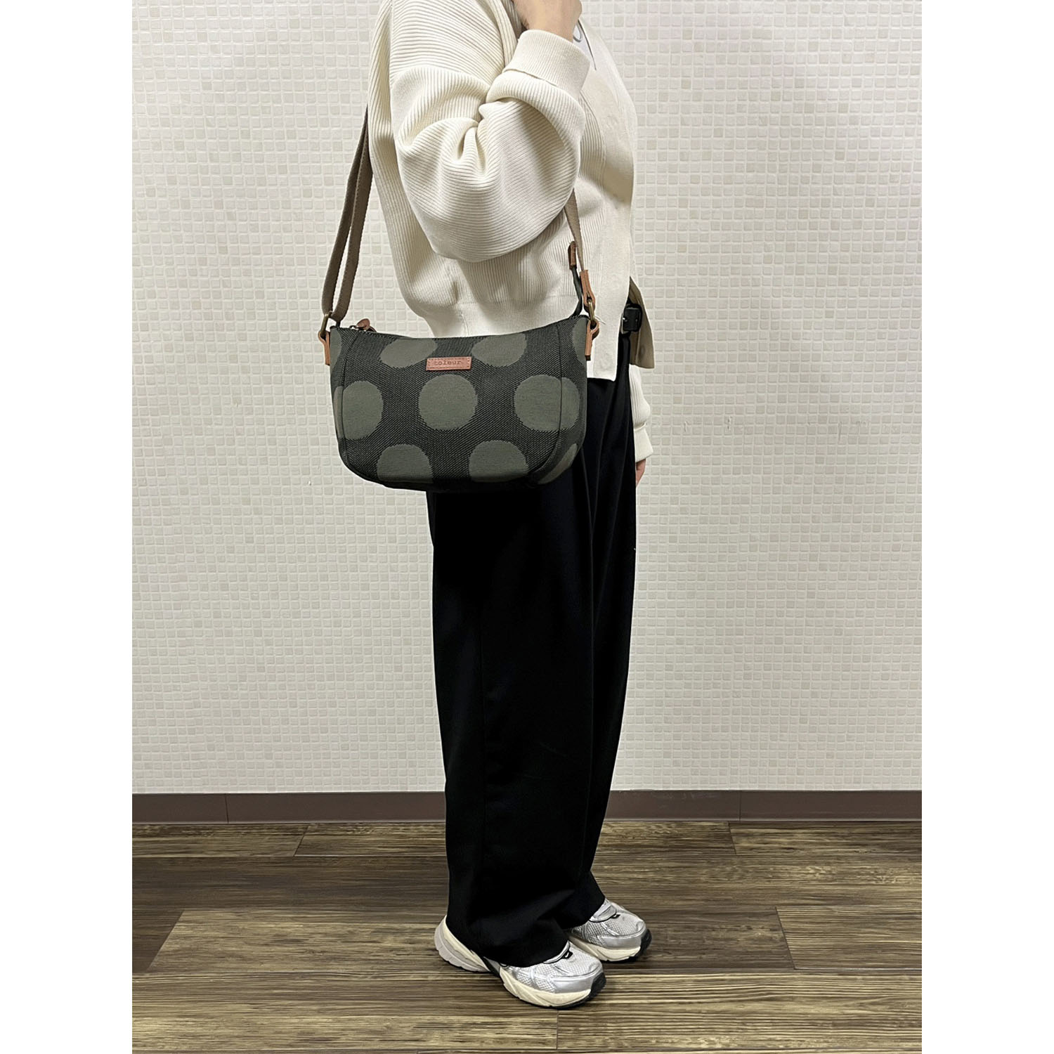 toleur ドット柄ニットショルダーバッグ - 画像4