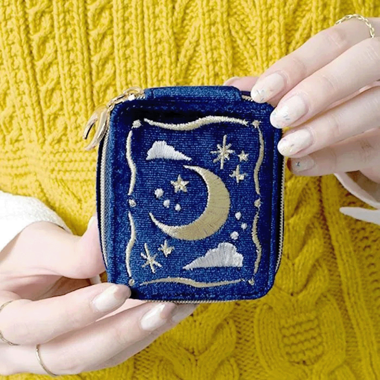 ベロア＆ラメ アクセサリーポーチ - 画像4