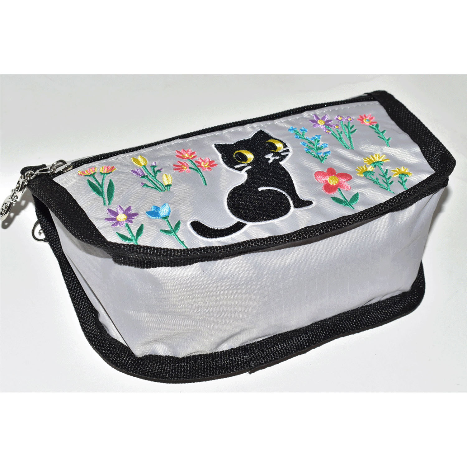 猫刺繍ポーチ - 画像3