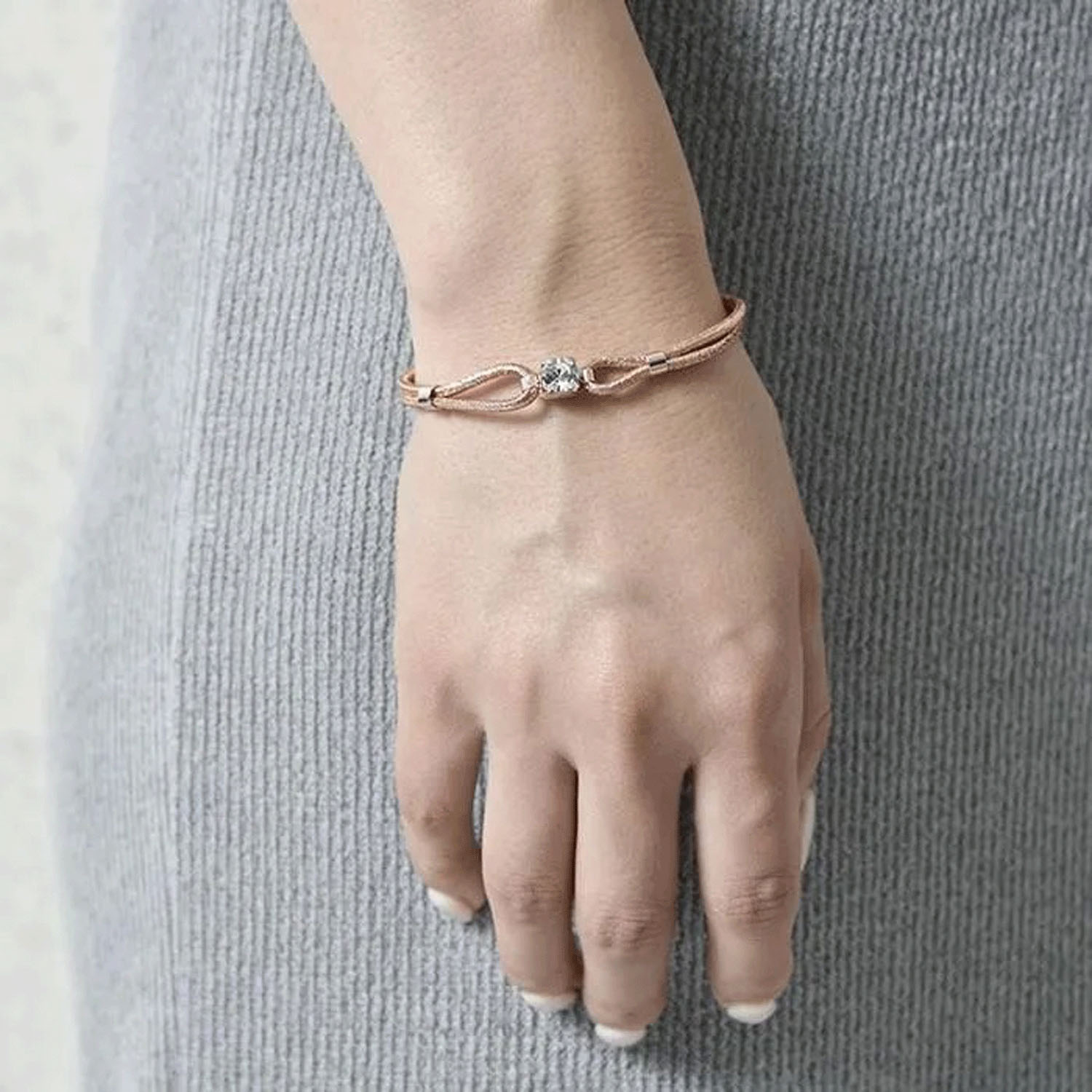 【シルバーは在庫限りで終了】静電気軽減ヘアブレス ビジュー付き - 画像3